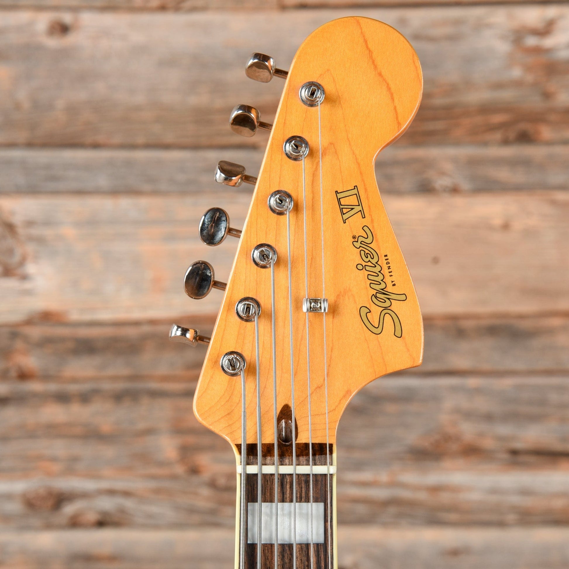 Squier Classic Vibe Bass VI Sunburst 2022 Bass Guitars / 5-String or More