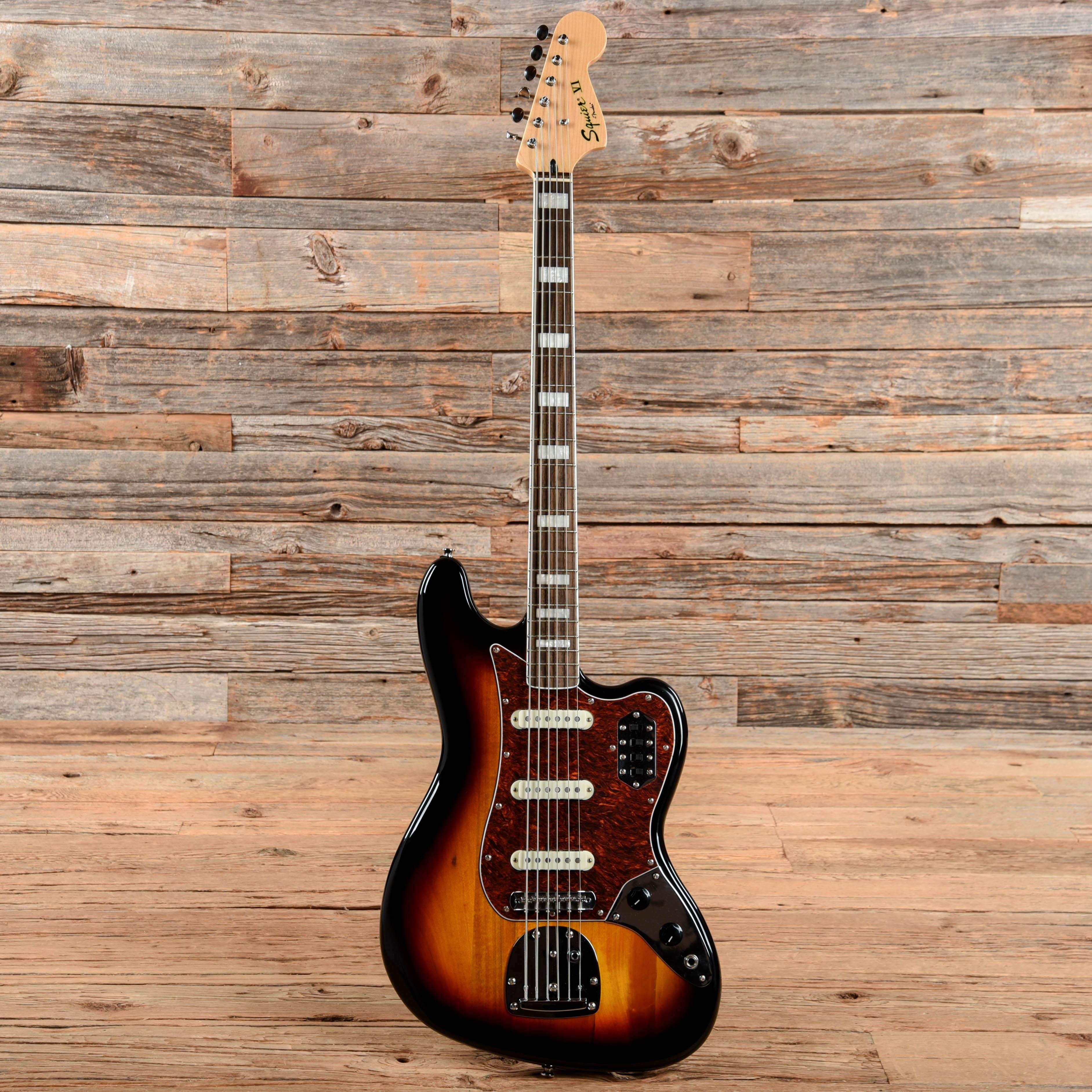 Squier Vintage Modified Bass VI Sunburst 2017 Bass Guitars / Short Scale