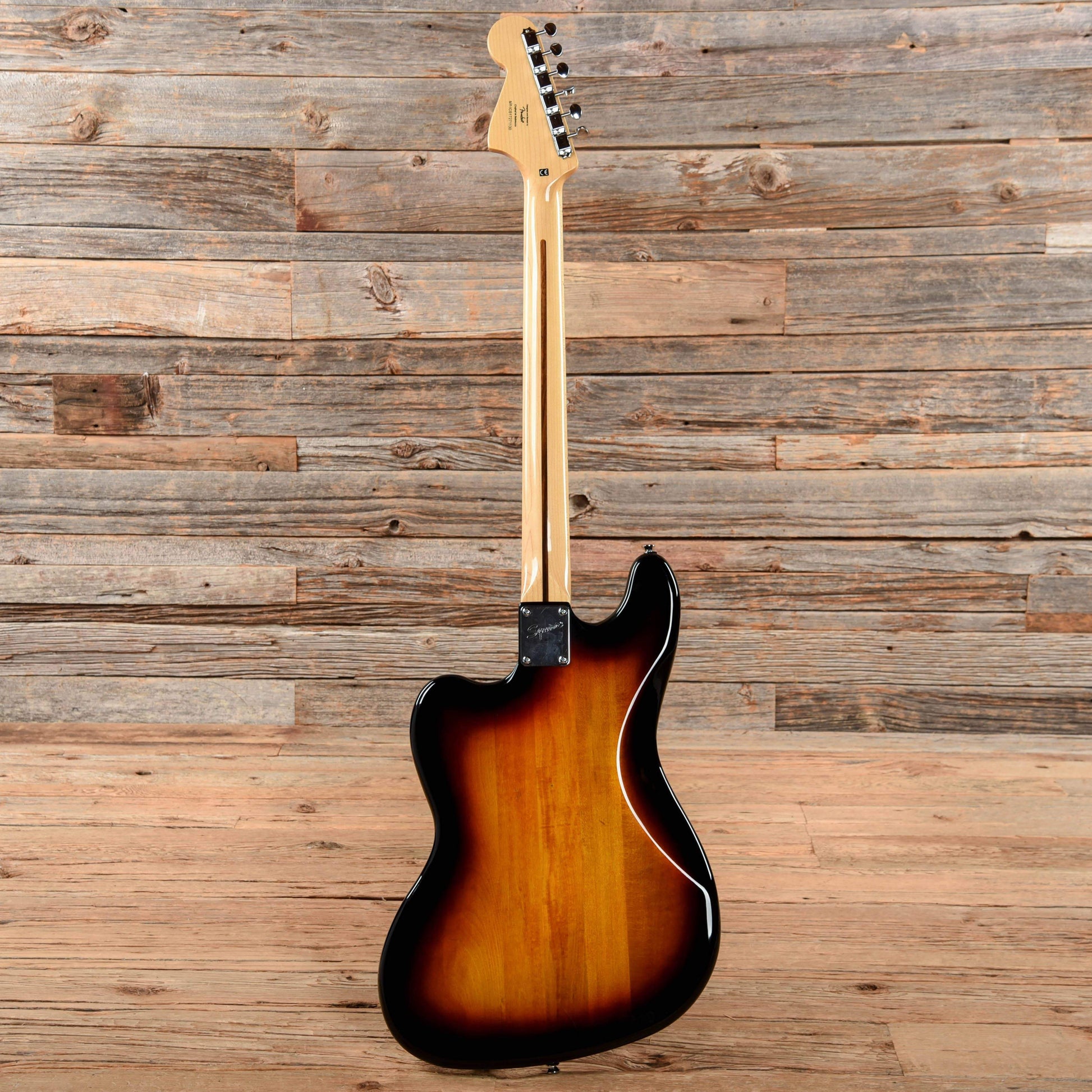 Squier Vintage Modified Bass VI Sunburst 2017 Bass Guitars / Short Scale