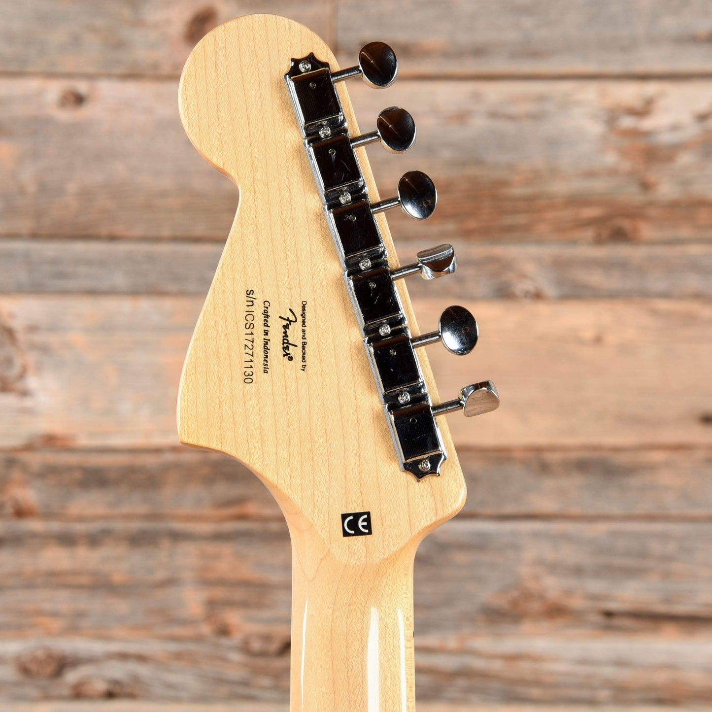 Squier Vintage Modified Bass VI Sunburst 2017 Bass Guitars / Short Scale