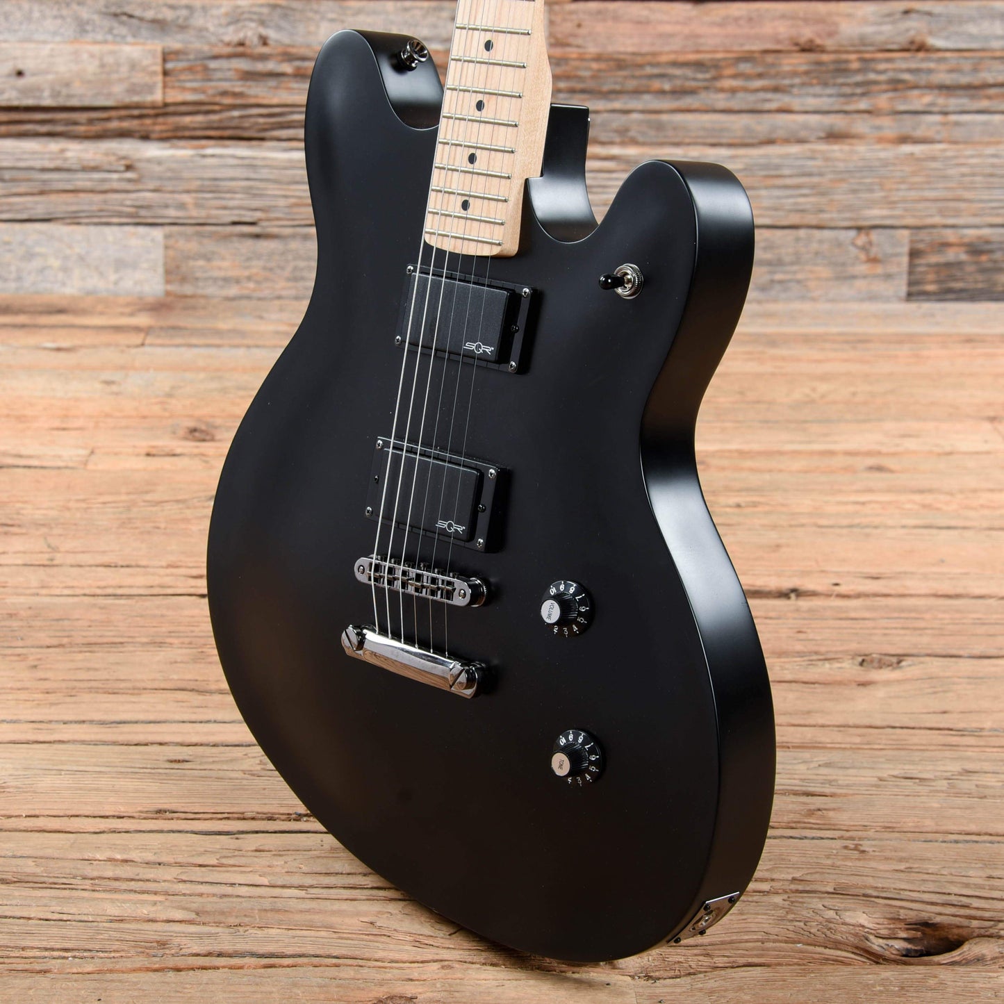 Squier Contemporary Active Starcaster Flat Black 2019 Electric Guitars / Semi-Hollow