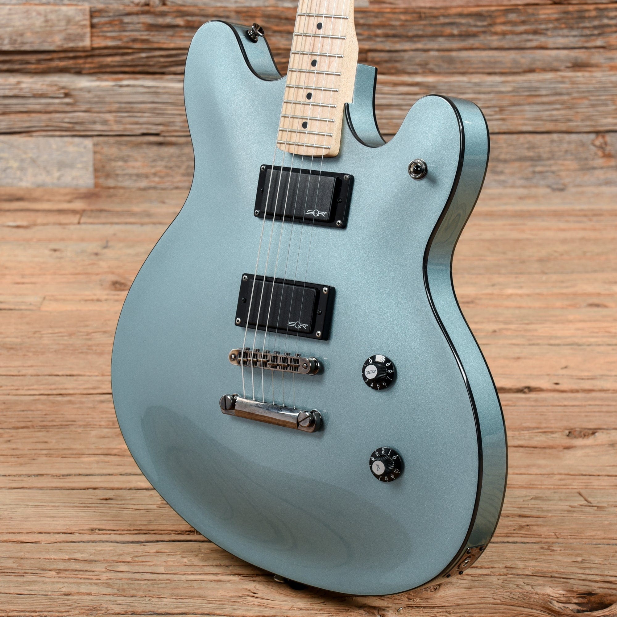Squier Contemporary Active Starcaster Ice Blue Metallic 2019 Electric Guitars / Semi-Hollow