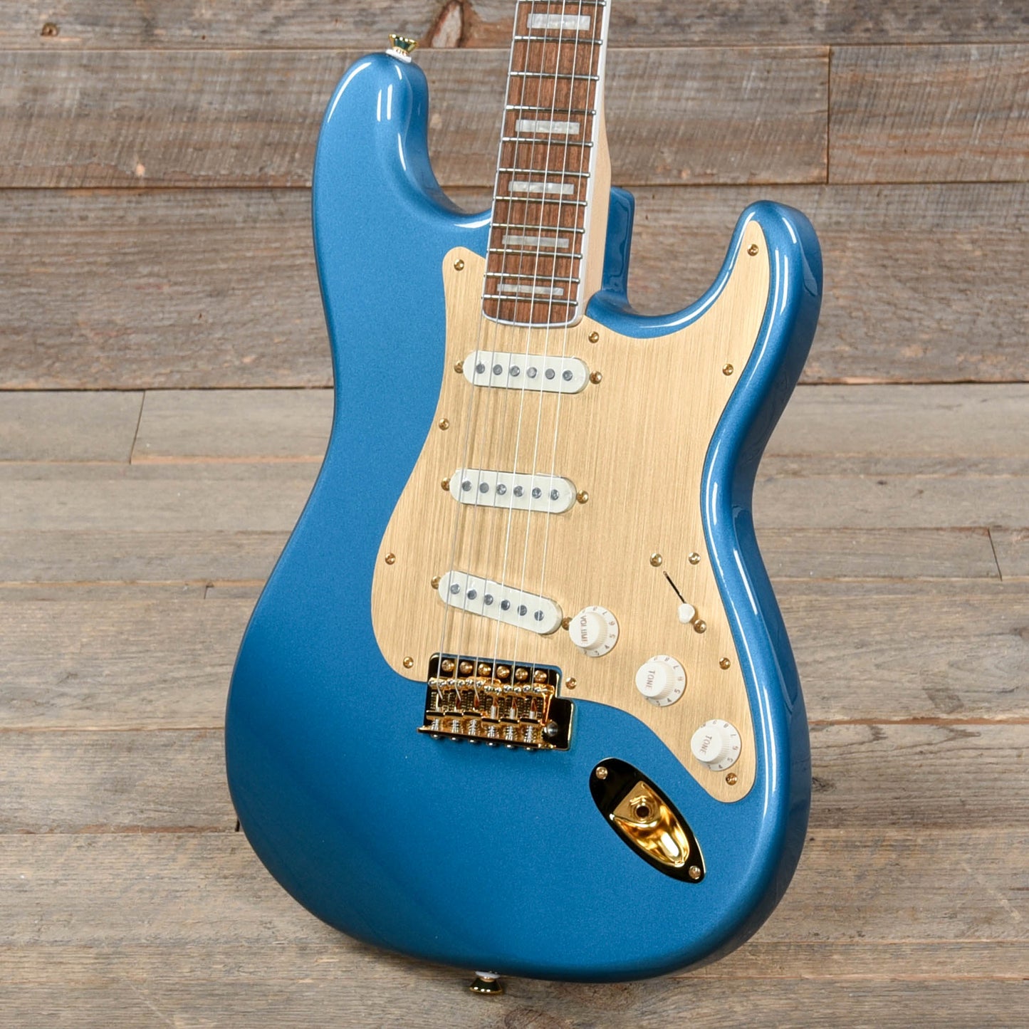 Squier 40th Anniversary Gold Edition Stratocaster Lake Placid Blue w/Gold Anodized Pickguard Electric Guitars / Solid Body