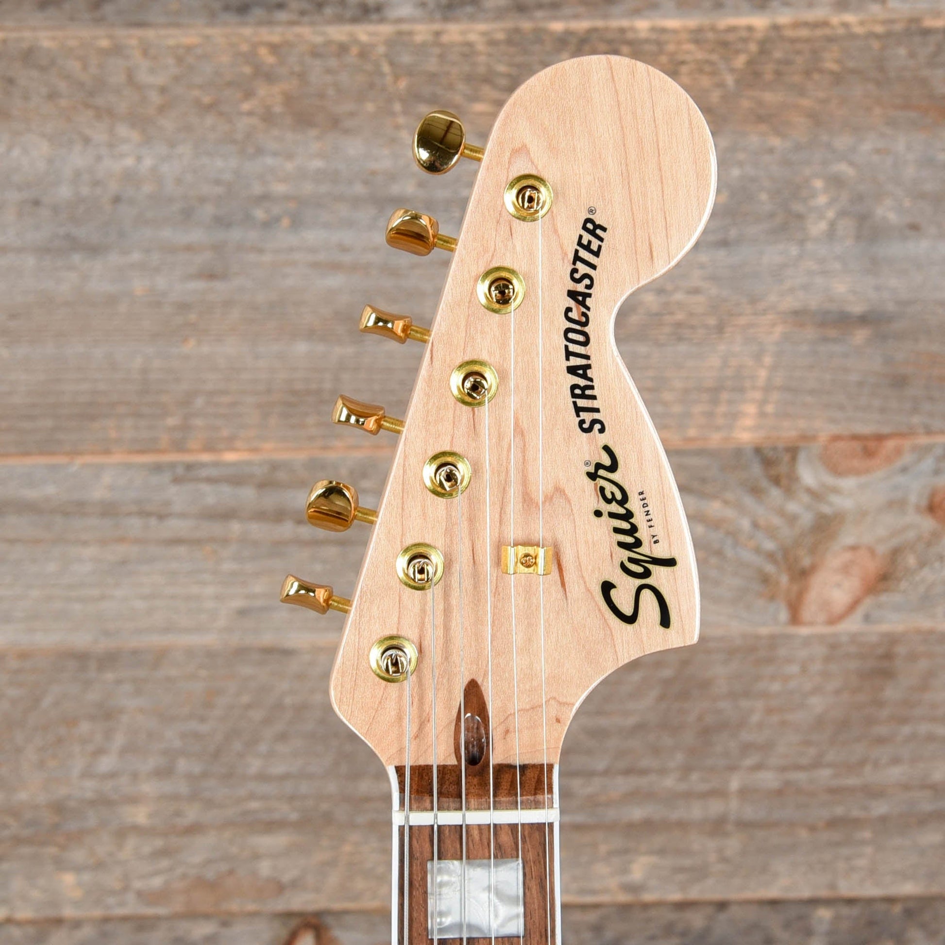 Squier 40th Anniversary Gold Edition Stratocaster Lake Placid Blue w/Gold Anodized Pickguard Electric Guitars / Solid Body