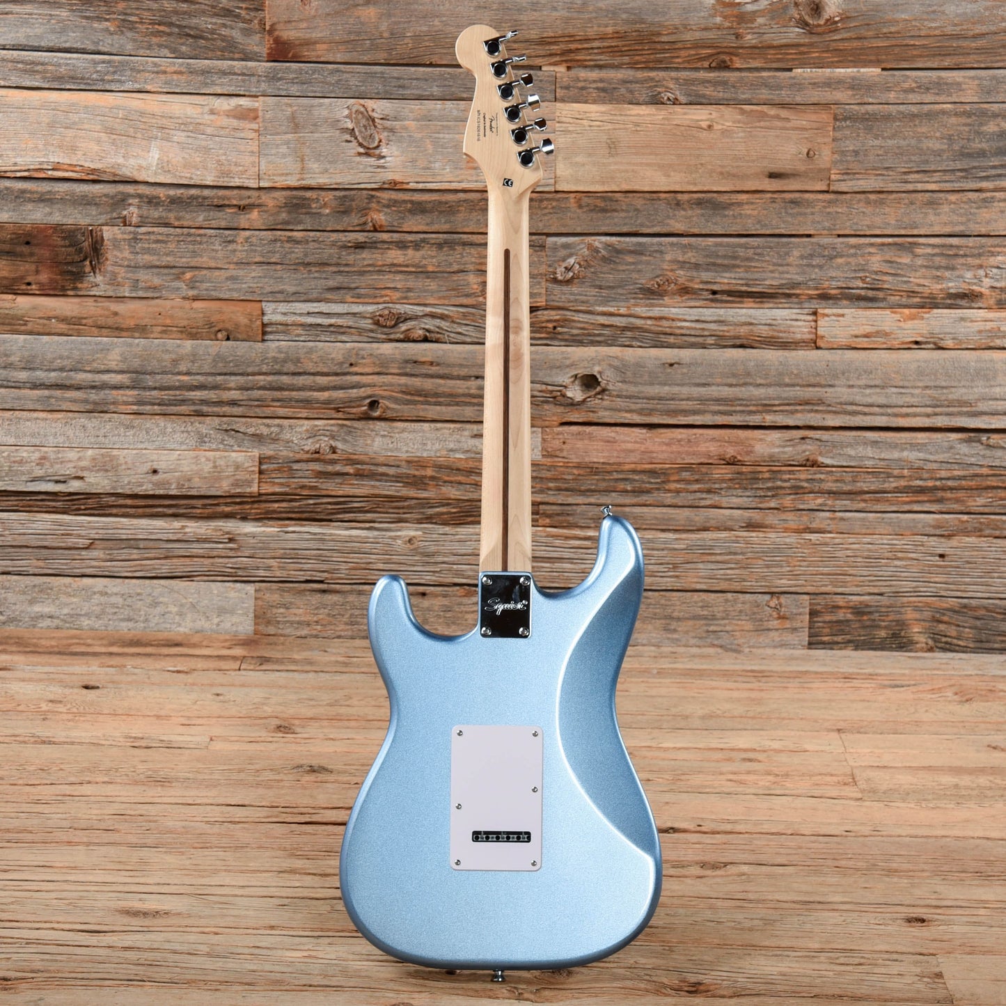 Squier Bullet Stratocaster with Tremolo Lake Placid Blue 2019 Electric Guitars / Solid Body
