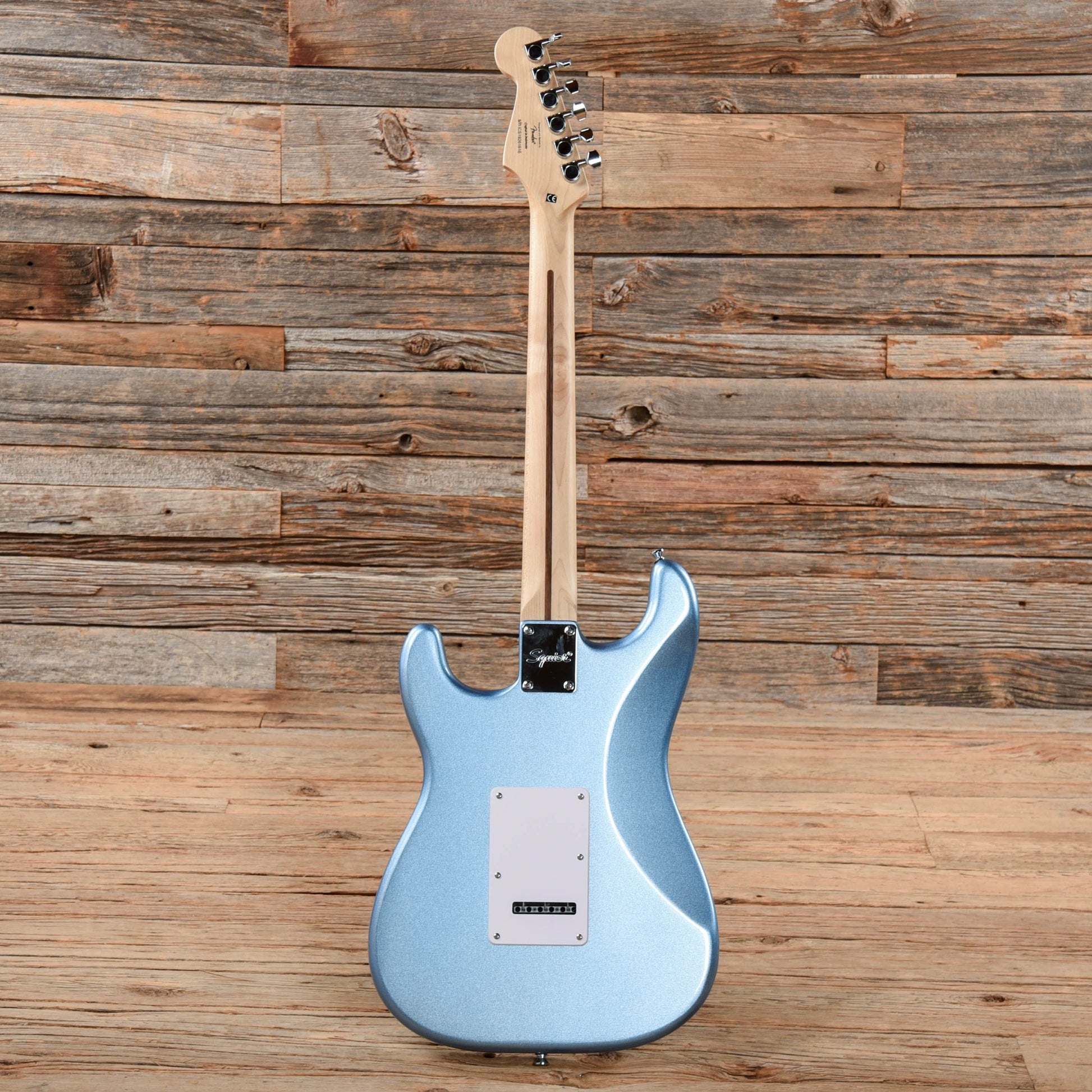 Squier Bullet Stratocaster with Tremolo Lake Placid Blue 2019 Electric Guitars / Solid Body