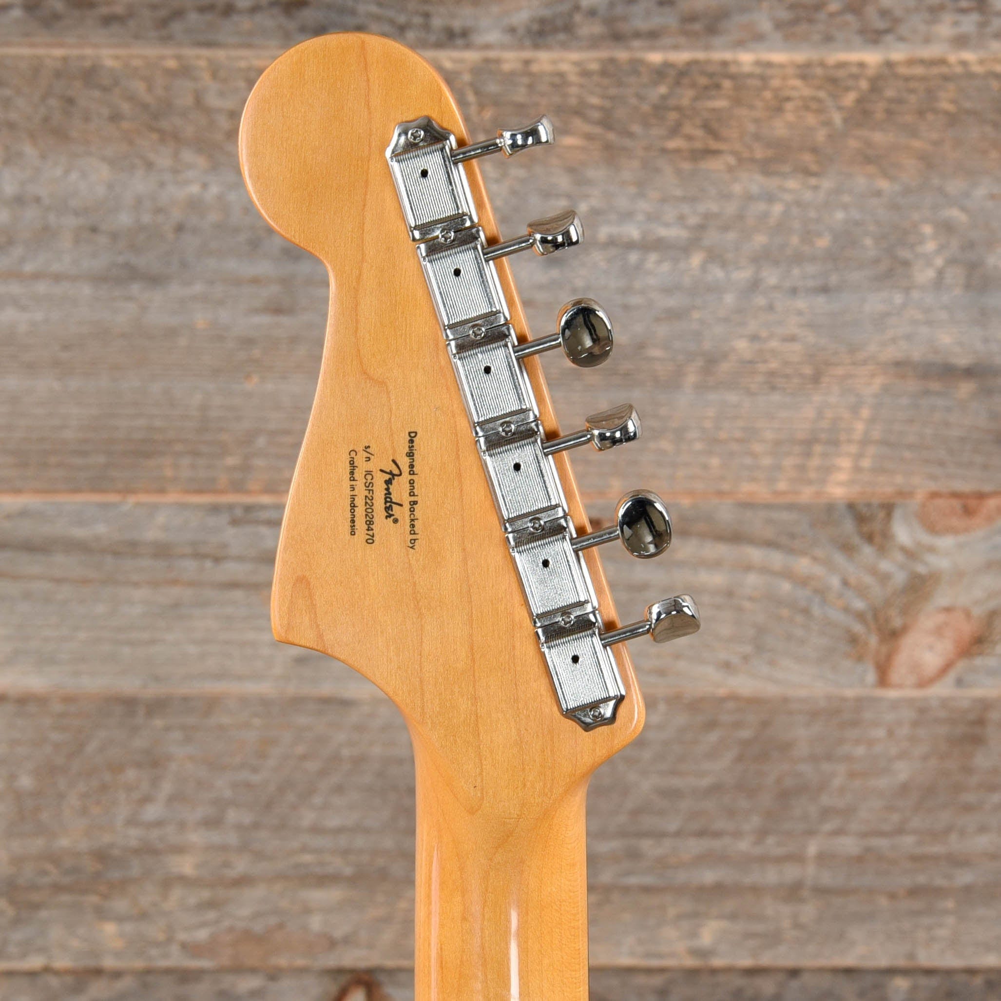 Squier Classic Vibe '60s Jazzmaster Black w/Gold Anodized Pickguard Electric Guitars / Solid Body