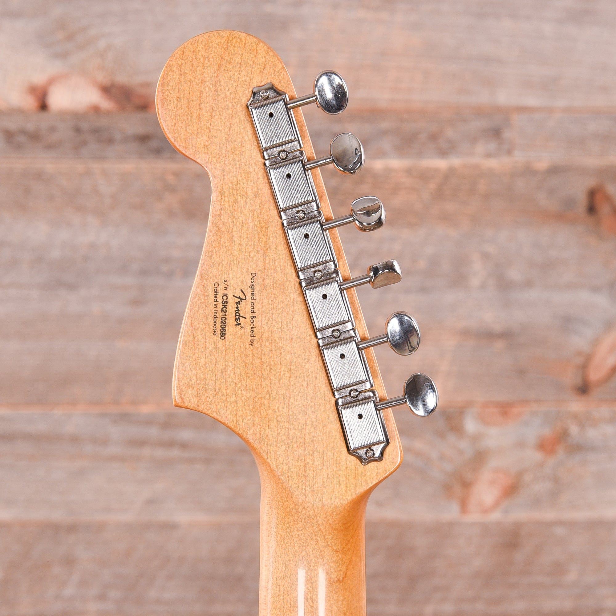 Squier Classic Vibe '60s Jazzmaster Purple Metallic w/Anodized Gold Pickguard Electric Guitars / Solid Body