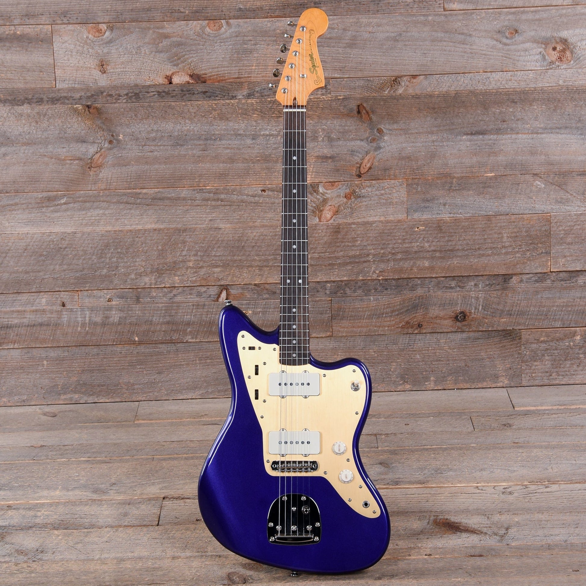 Squier Classic Vibe '60s Jazzmaster Purple Metallic w/Anodized Gold Pickguard Electric Guitars / Solid Body