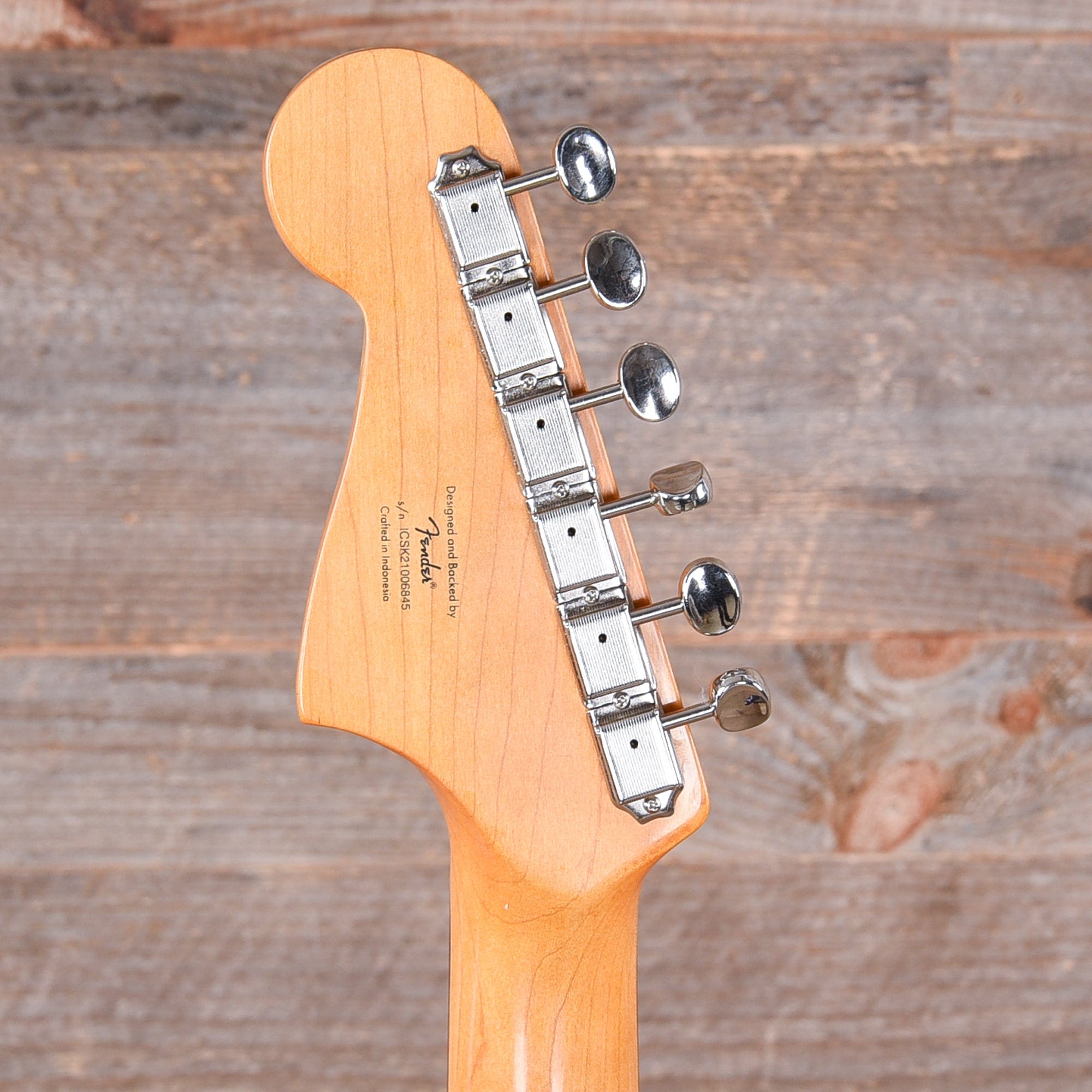 Squier Classic Vibe '60s Jazzmaster Purple Metallic w/Anodized Gold Pickguard Electric Guitars / Solid Body