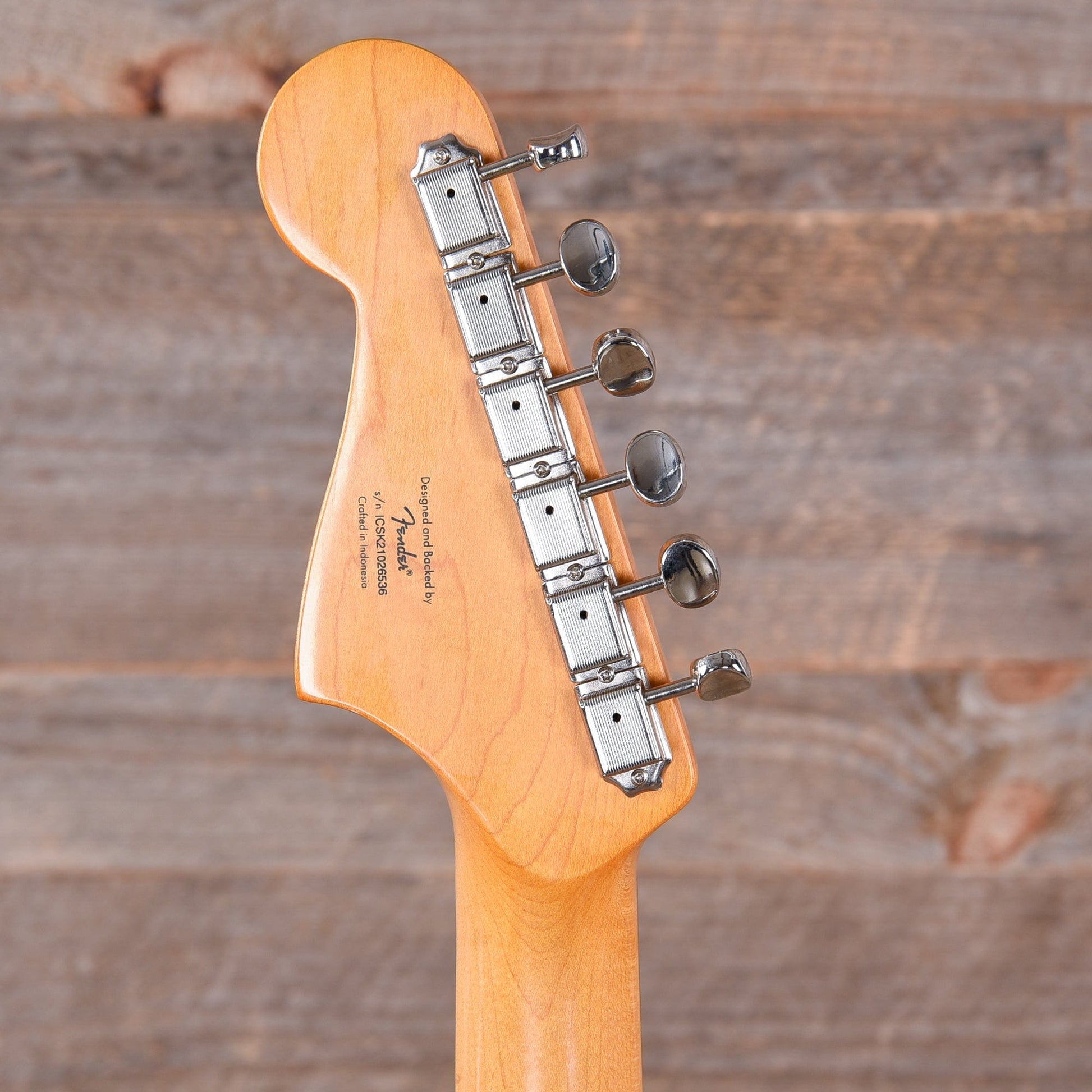 Squier Classic Vibe '60s Jazzmaster Purple Metallic w/Anodized Gold Pickguard Electric Guitars / Solid Body