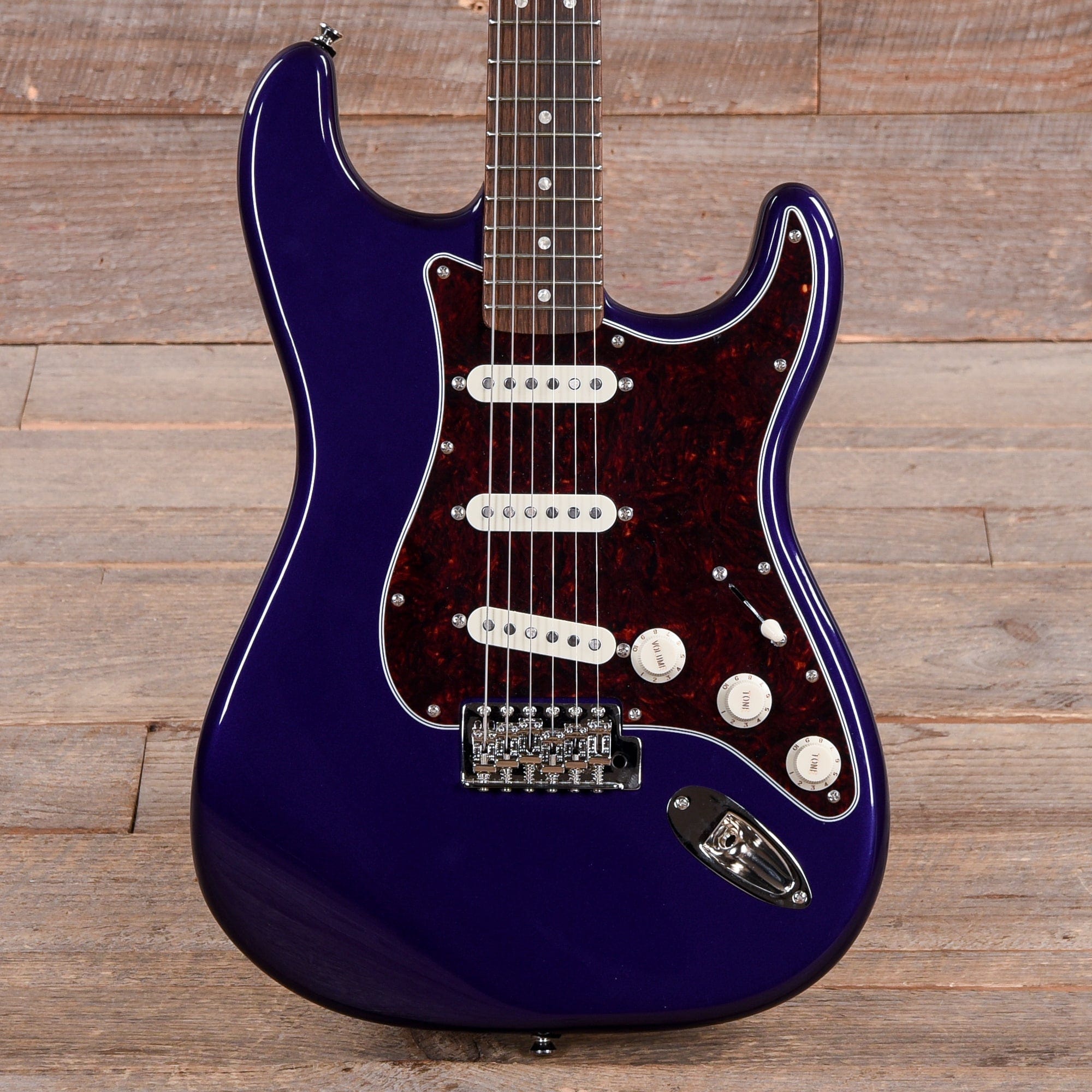 Squier Classic Vibe '60s Stratocaster Purple Metallic w/4-Ply Tortoise Pickguard Electric Guitars / Solid Body