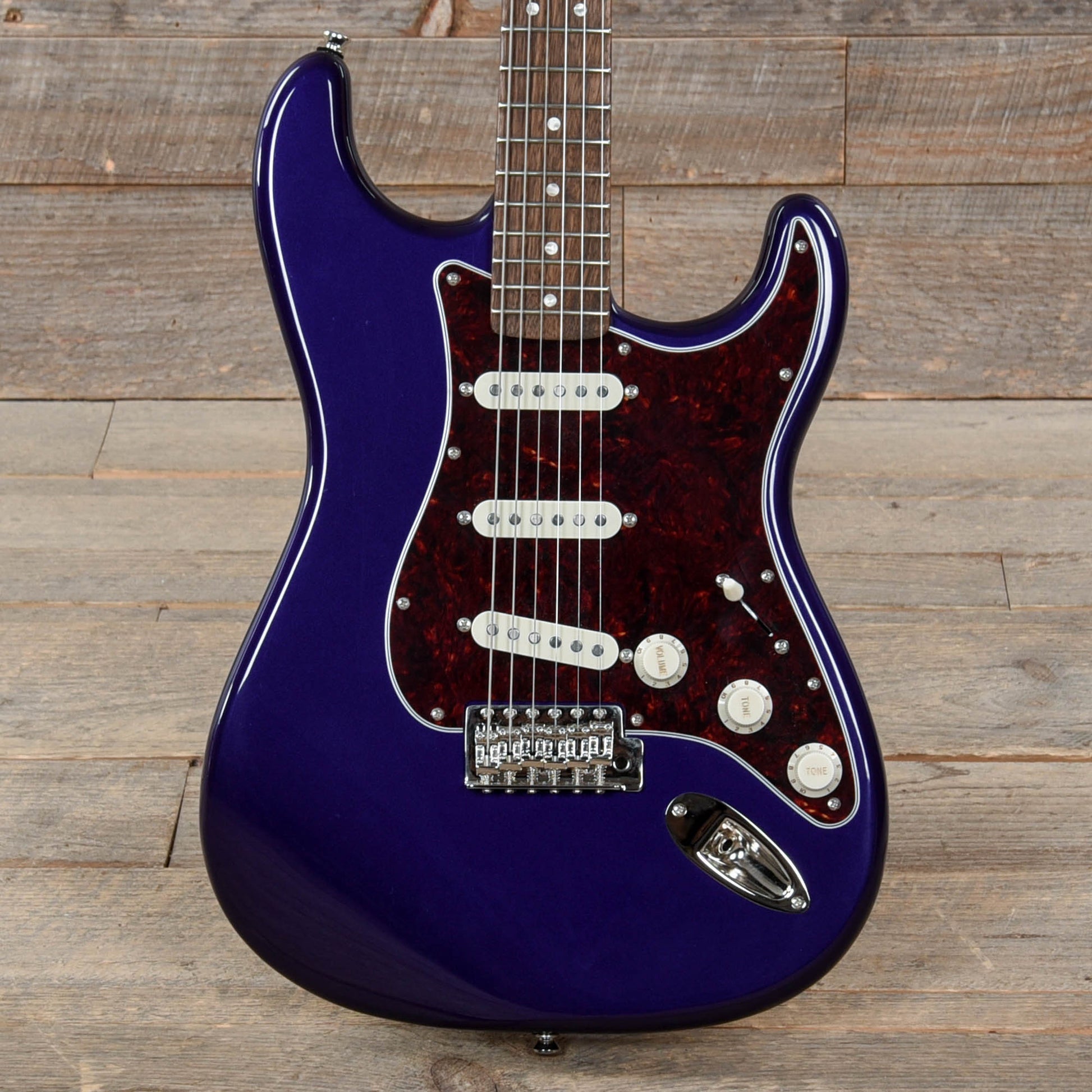 Squier Classic Vibe '60s Stratocaster Purple Metallic w/4-Ply Tortoise Pickguard Electric Guitars / Solid Body