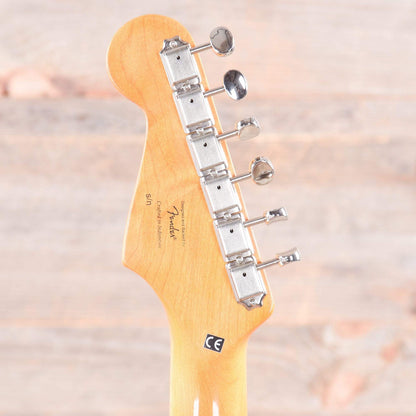 Squier Classic Vibe '60s Stratocaster Shell Pink w/Mint Pickguard Electric Guitars / Solid Body