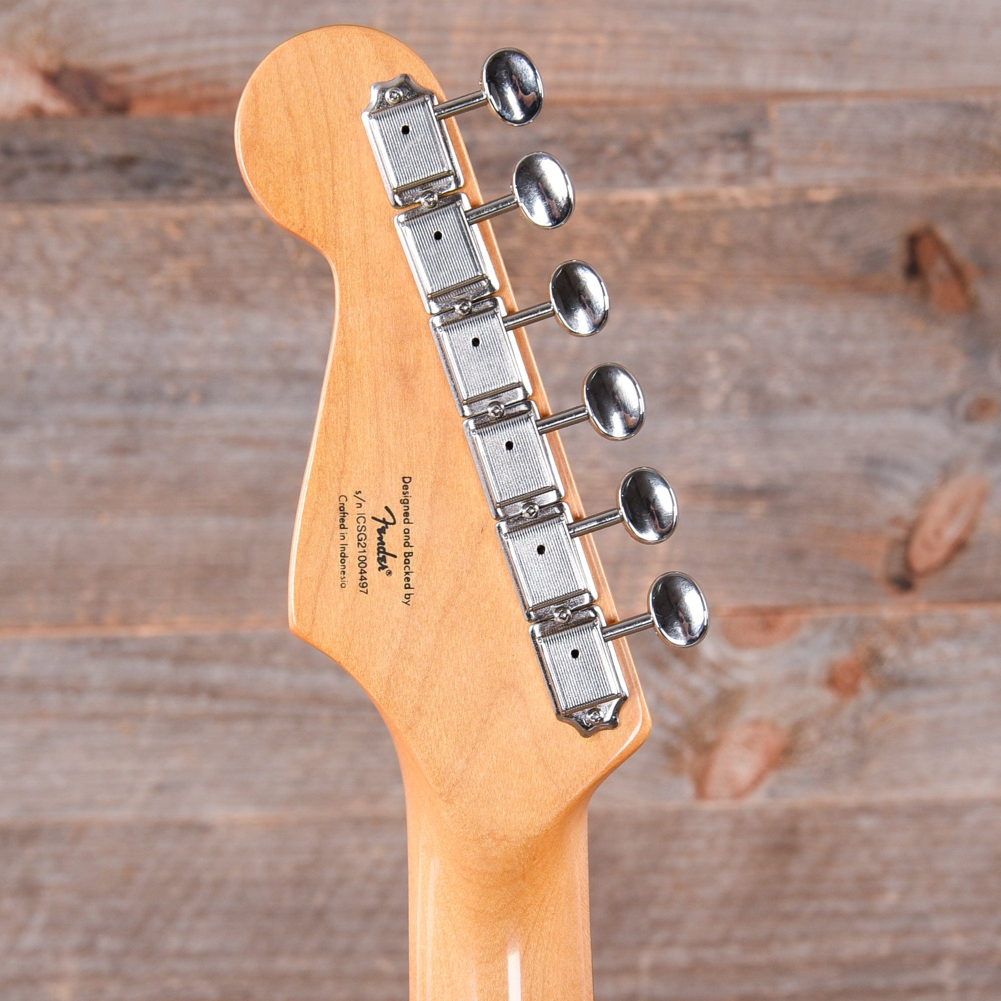 Squier Classic Vibe '60s Stratocaster Shell Pink w/Mint Pickguard Electric Guitars / Solid Body