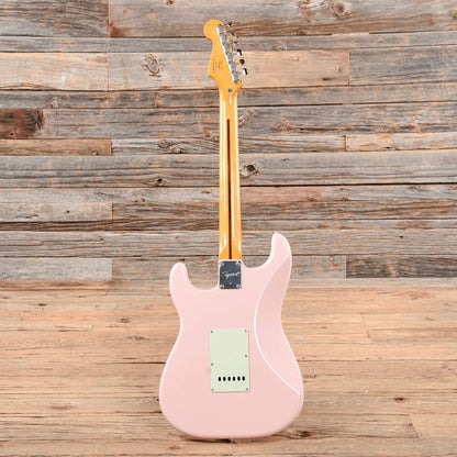Squier Classic Vibe '60s Stratocaster Shell Pink w/Mint Pickguard Electric Guitars / Solid Body