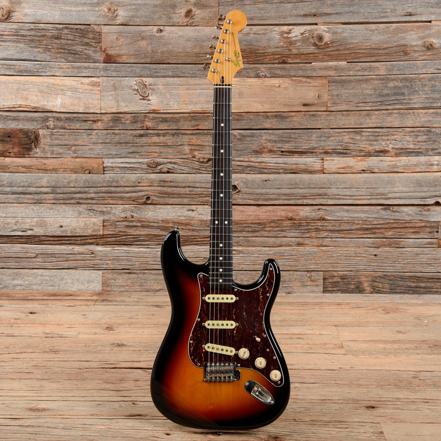 Squier Classic Vibe '60s Stratocaster Sunburst 2008 Electric Guitars / Solid Body