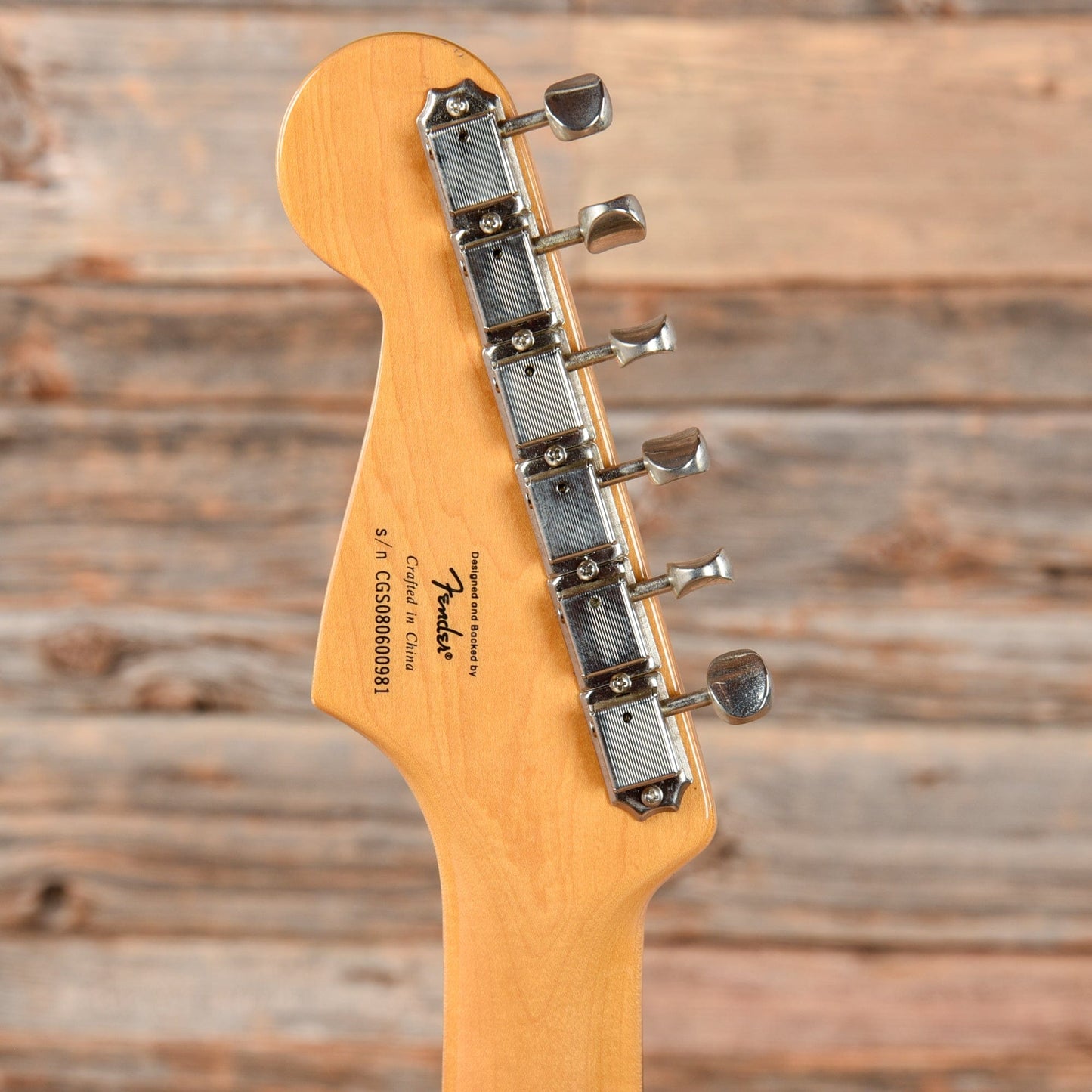 Squier Classic Vibe '60s Stratocaster Sunburst 2008 Electric Guitars / Solid Body