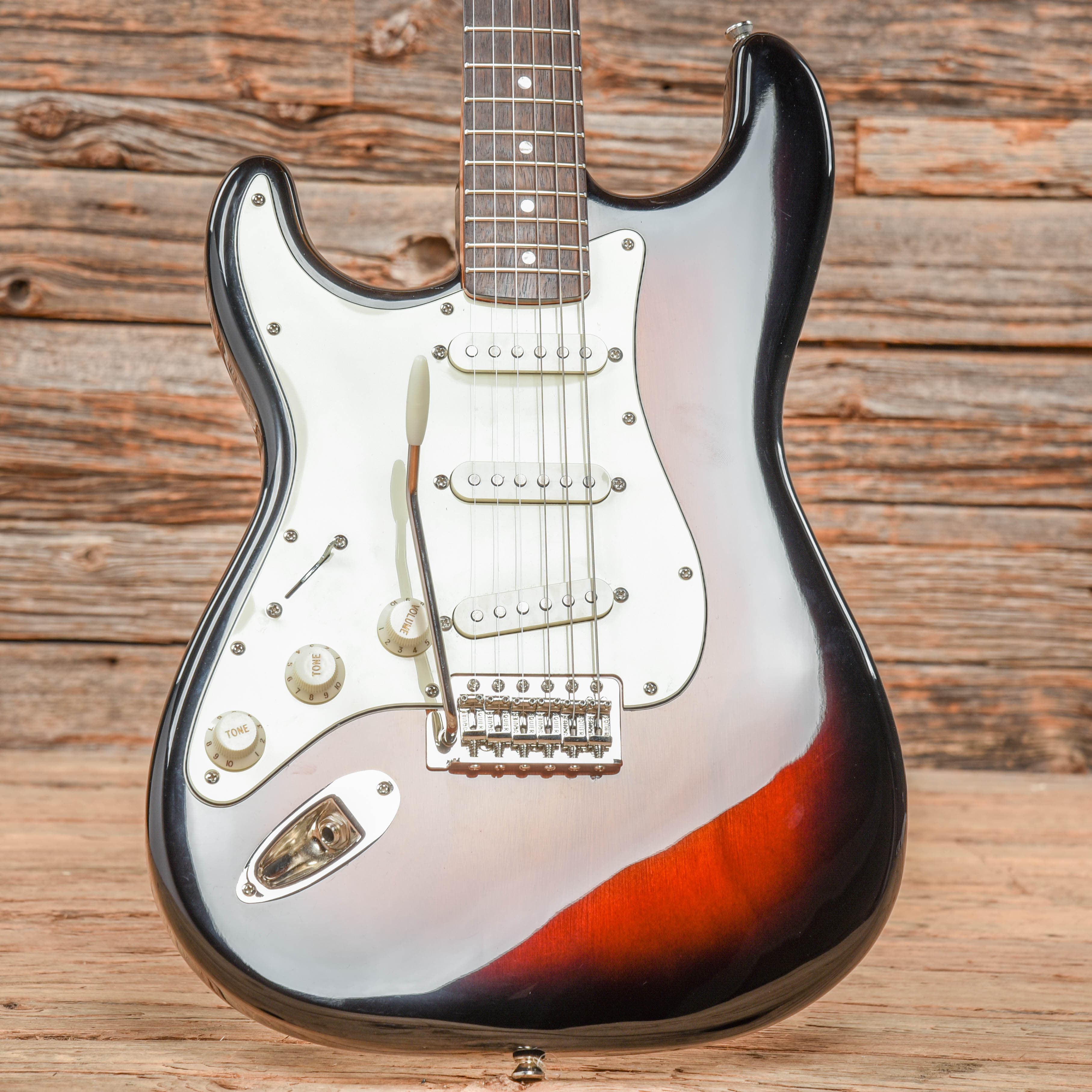 Squier Classic Vibe '60s Stratocaster Sunburst 2022 LEFTY Electric Guitars / Solid Body