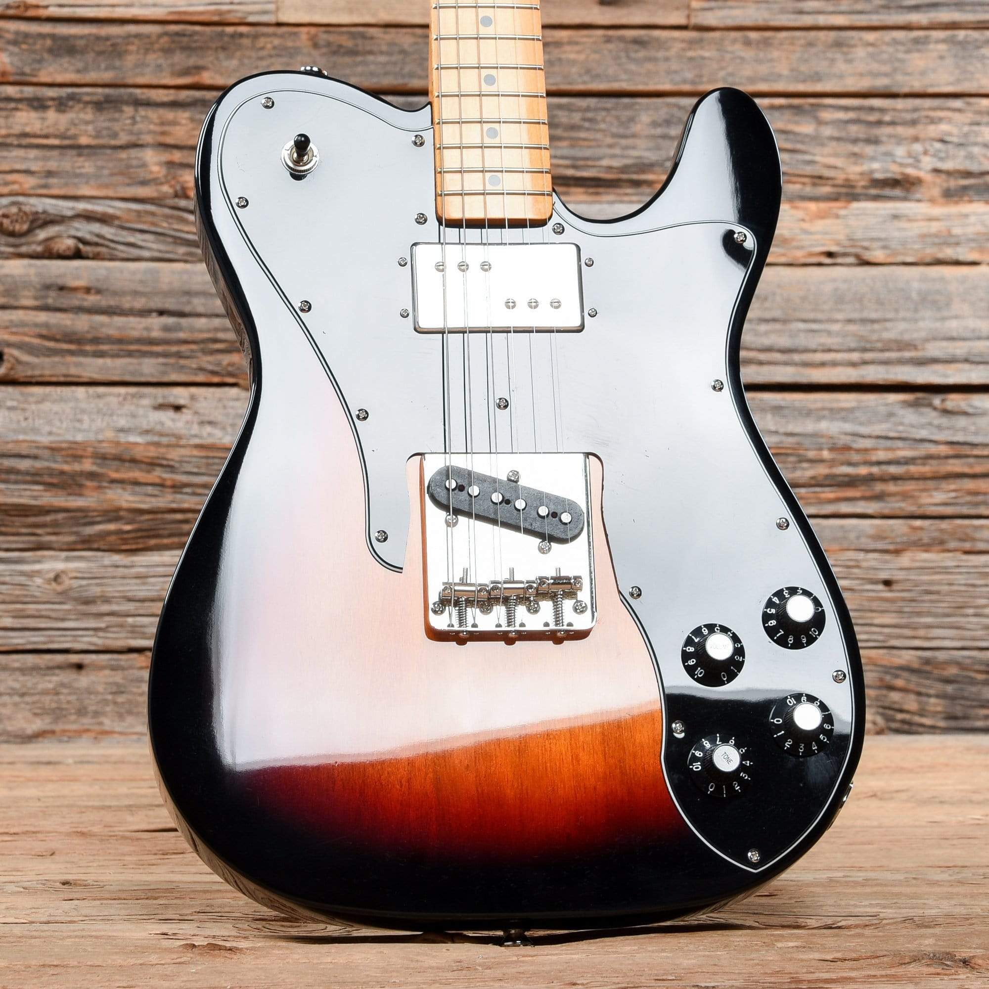 Squier Classic Vibe 70s Telecaster Custom 3-Color Sunburst Electric Guitars / Solid Body