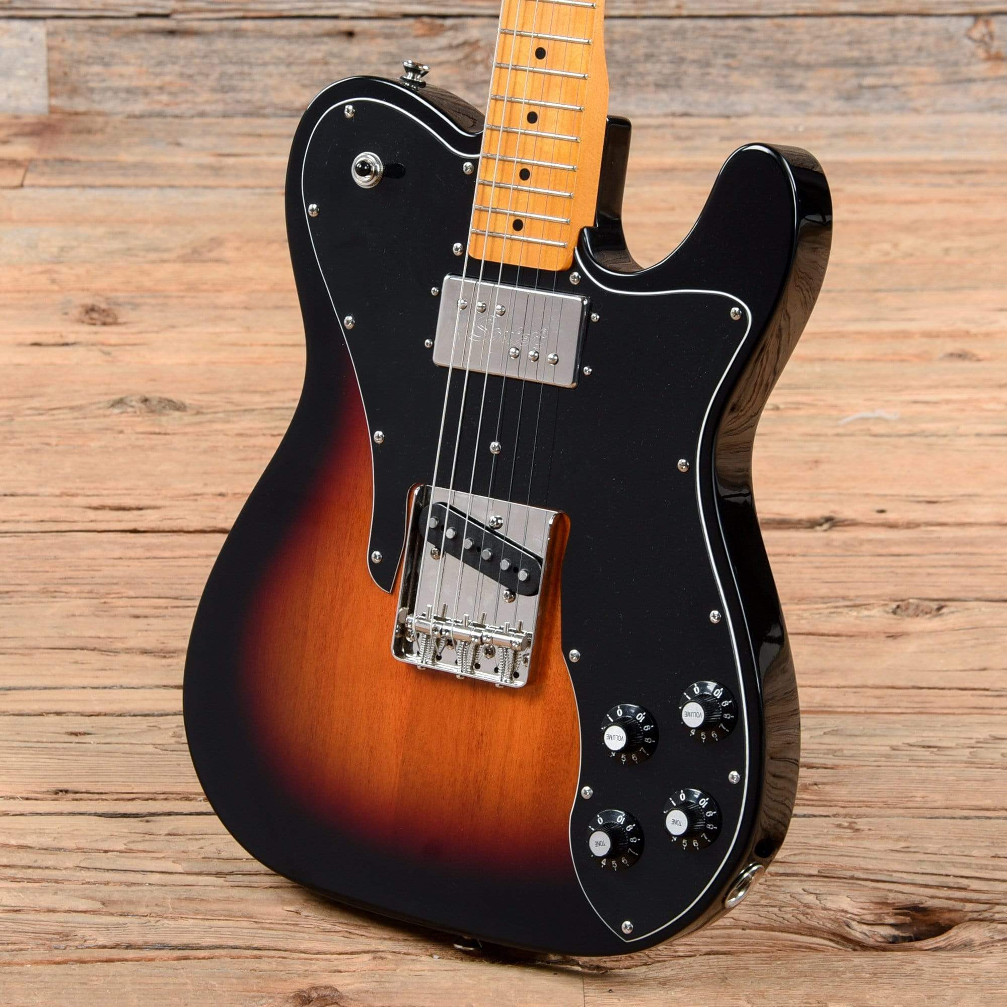 Squier Classic Vibe 70s Telecaster Custom 3-Color Sunburst Electric Guitars / Solid Body