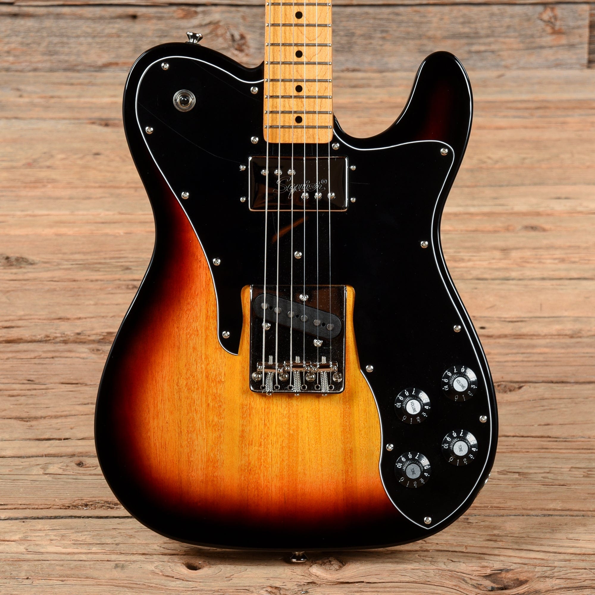 Squier Classic Vibe 70s Telecaster Custom 3 Color Sunburst Chicago squier-classic-vibe-70s-telecaster-custom-3-color-sunburst-chicago