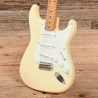 Squier Standard Stratocaster Arctic White 1980s Electric Guitars / Solid Body