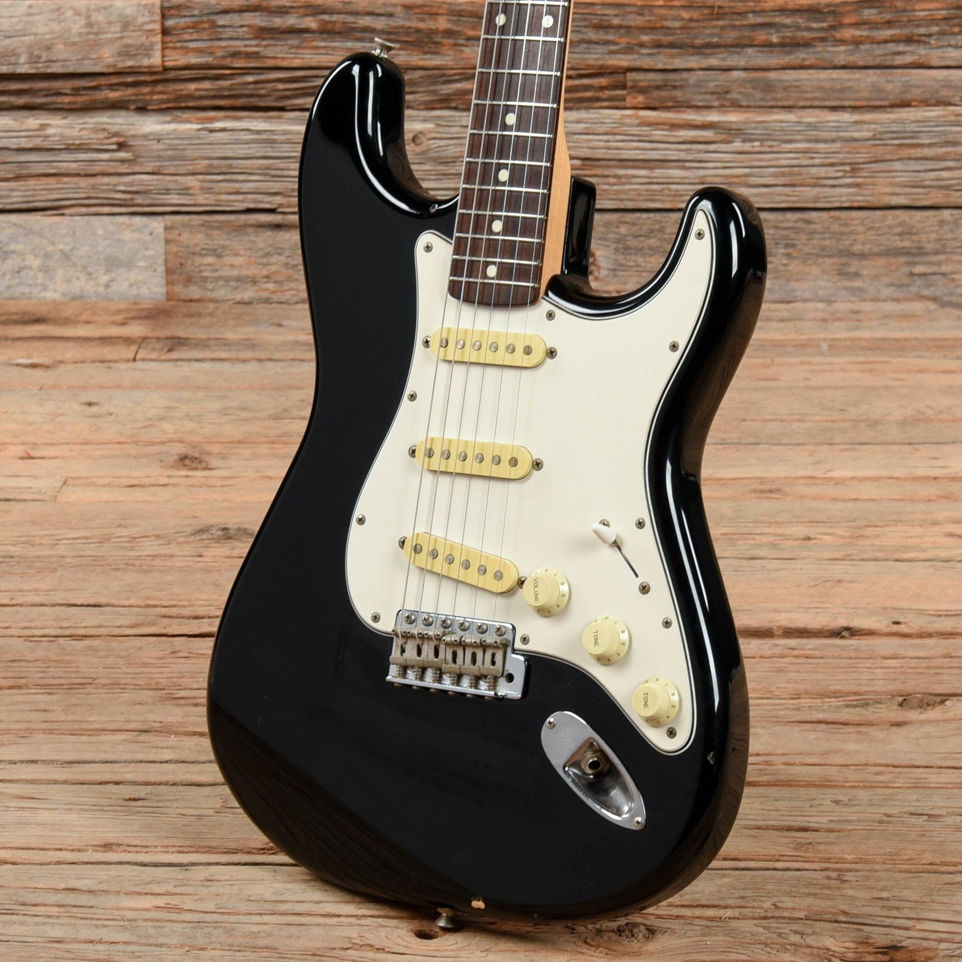 Squier Standard Stratocaster Black 1987 Electric Guitars / Solid Body