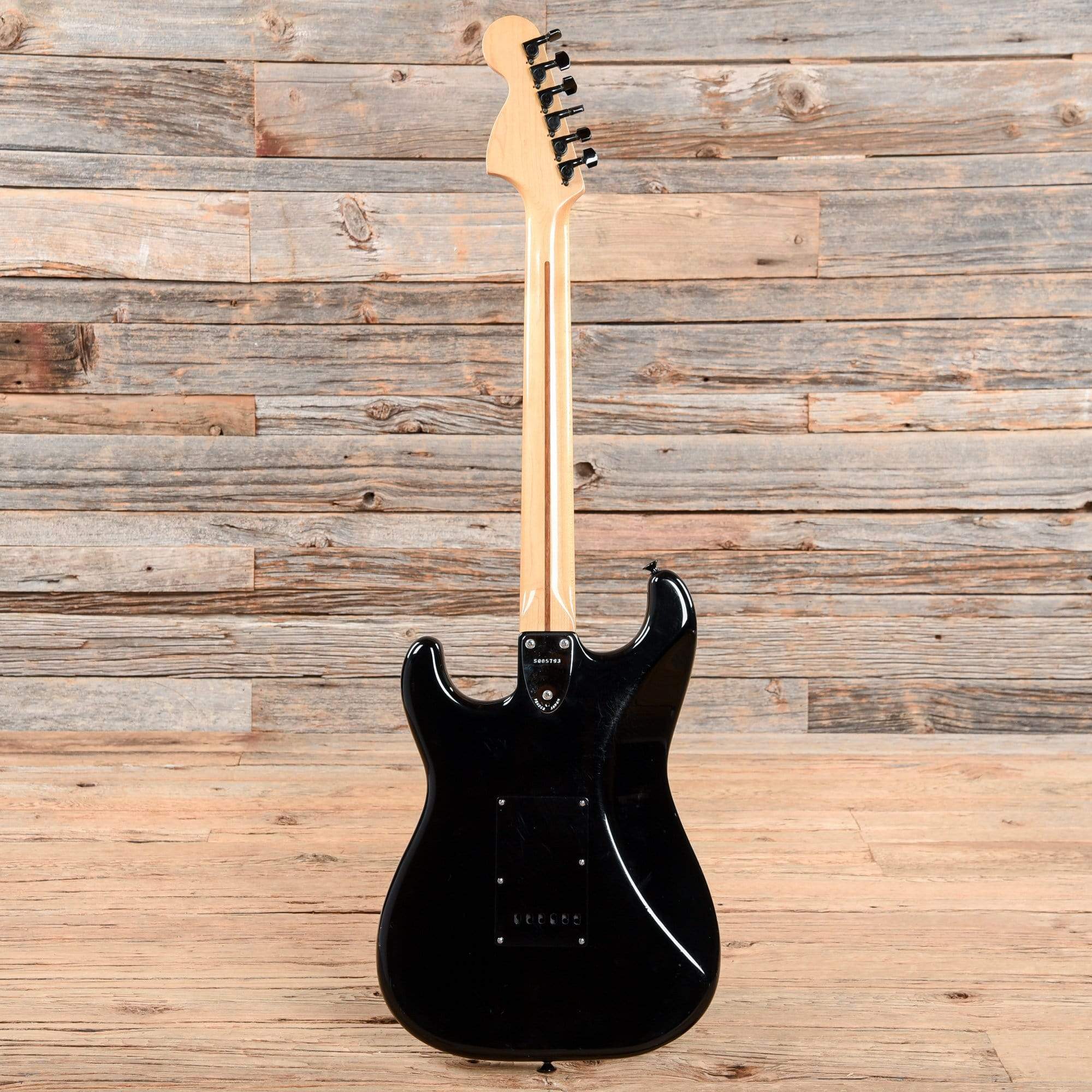 Squier Stratocaster Black 1983 Electric Guitars / Solid Body