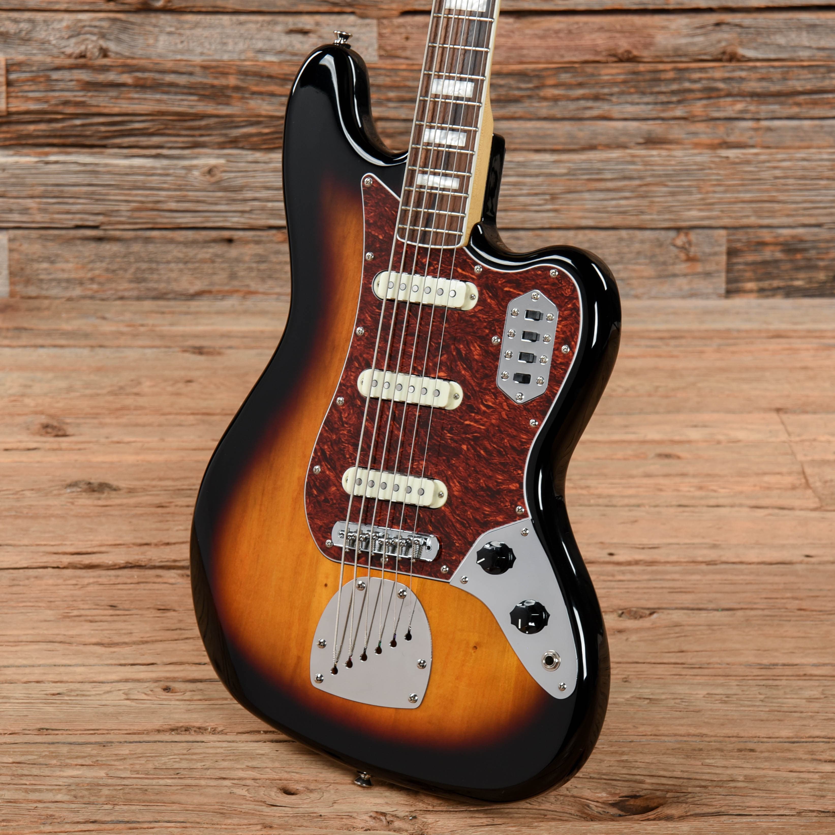 Squier Vintage Modified Bass VI 3-Tone Sunburst 2017 Electric Guitars / Solid Body