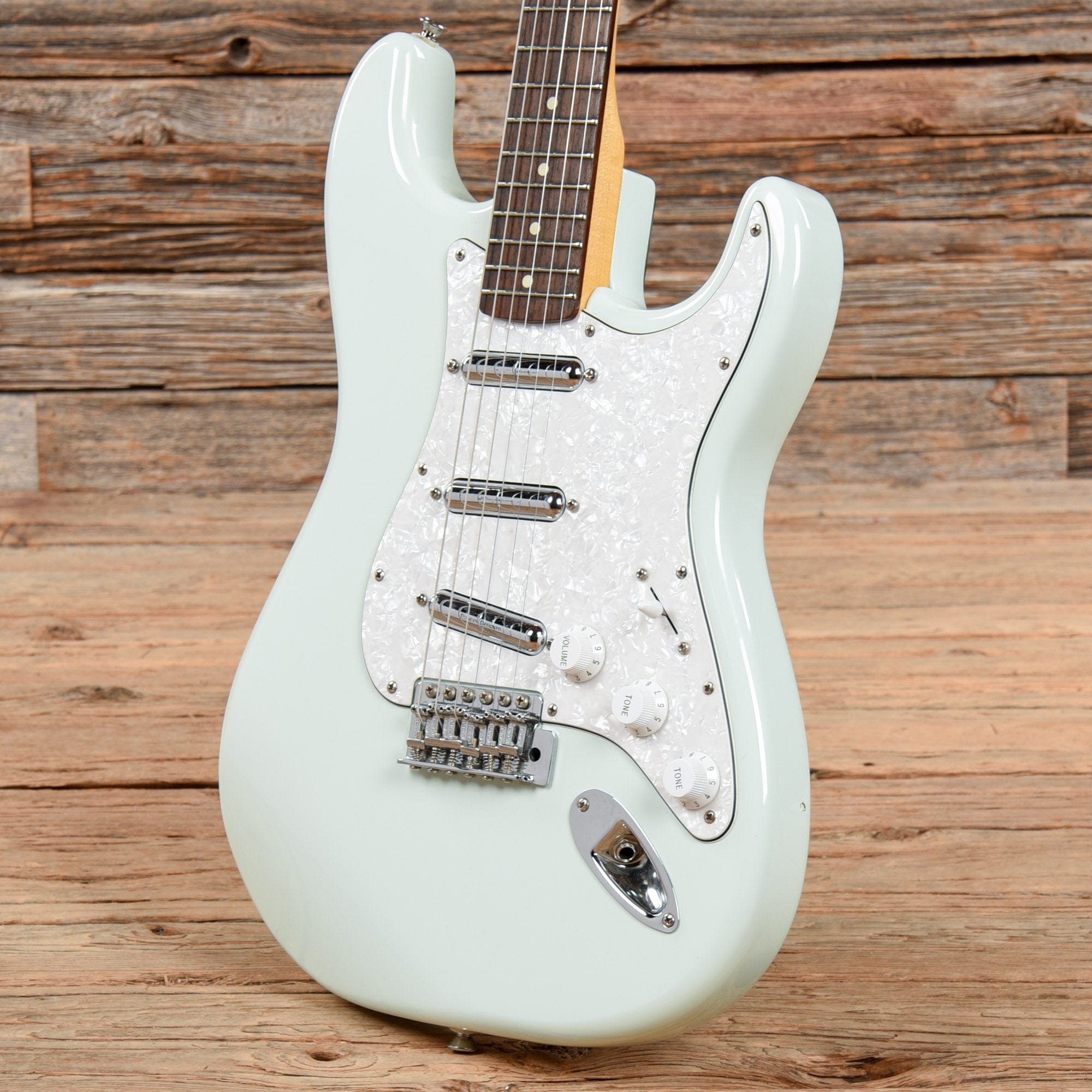 Squier Vintage Modified Surf Stratocaster Sonic Blue 2012 Electric Guitars / Solid Body