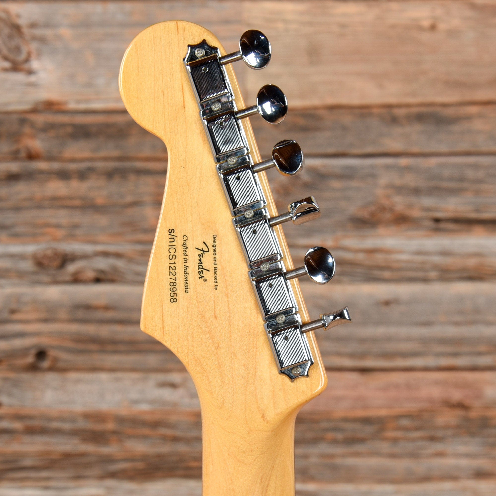 Squier Vintage Modified Surf Stratocaster Sonic Blue 2012 Electric Guitars / Solid Body