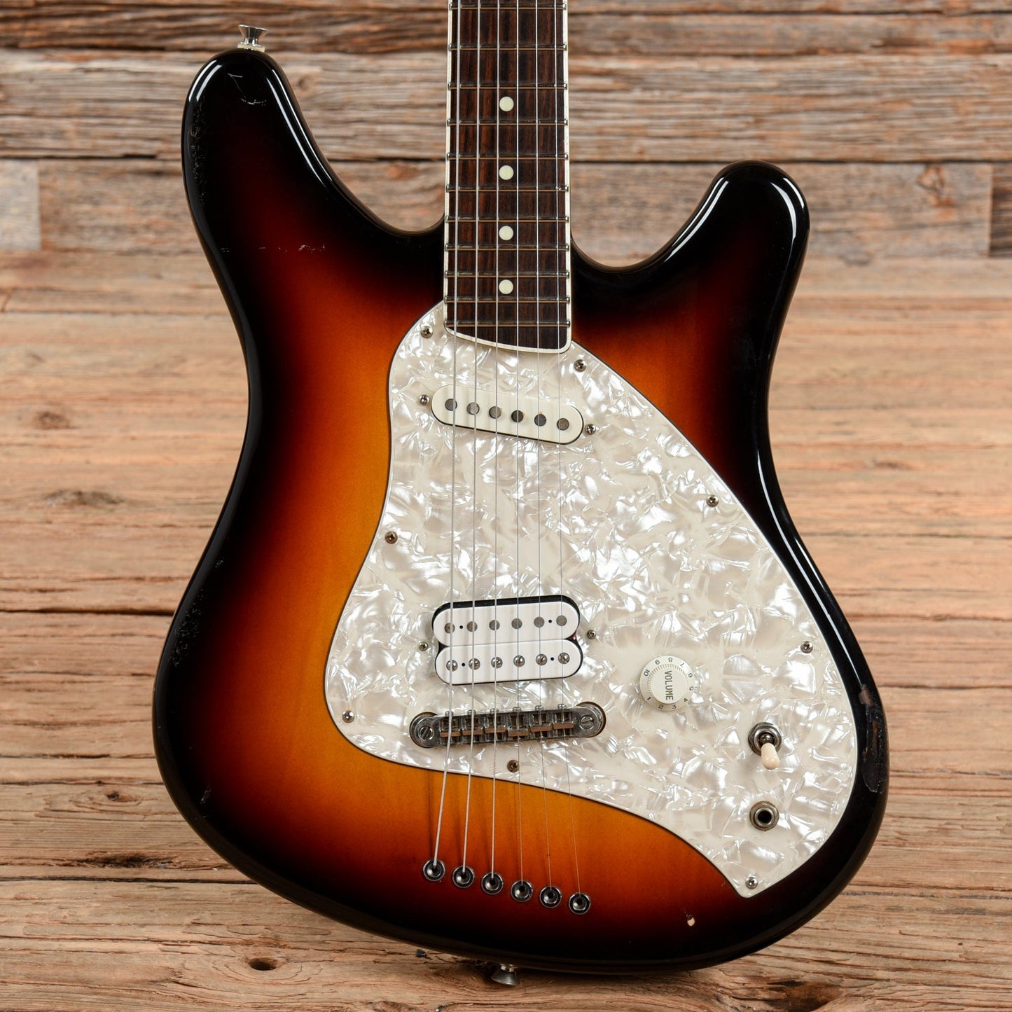 Squier Vista Venus Sunburst 1997 Electric Guitars / Solid Body