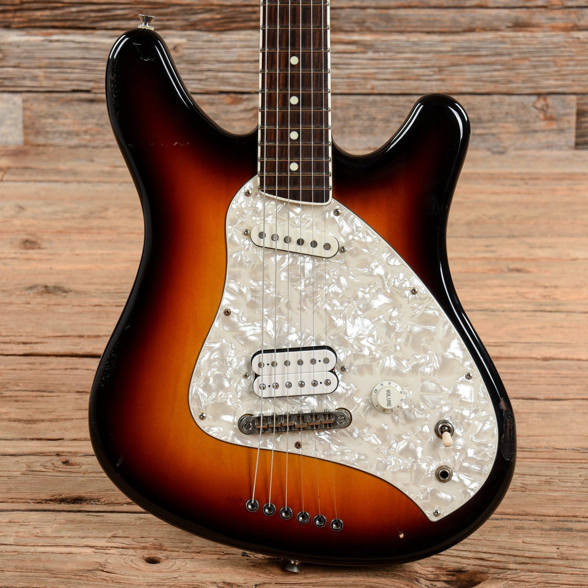 Squier Vista Venus Sunburst 1997 Electric Guitars / Solid Body