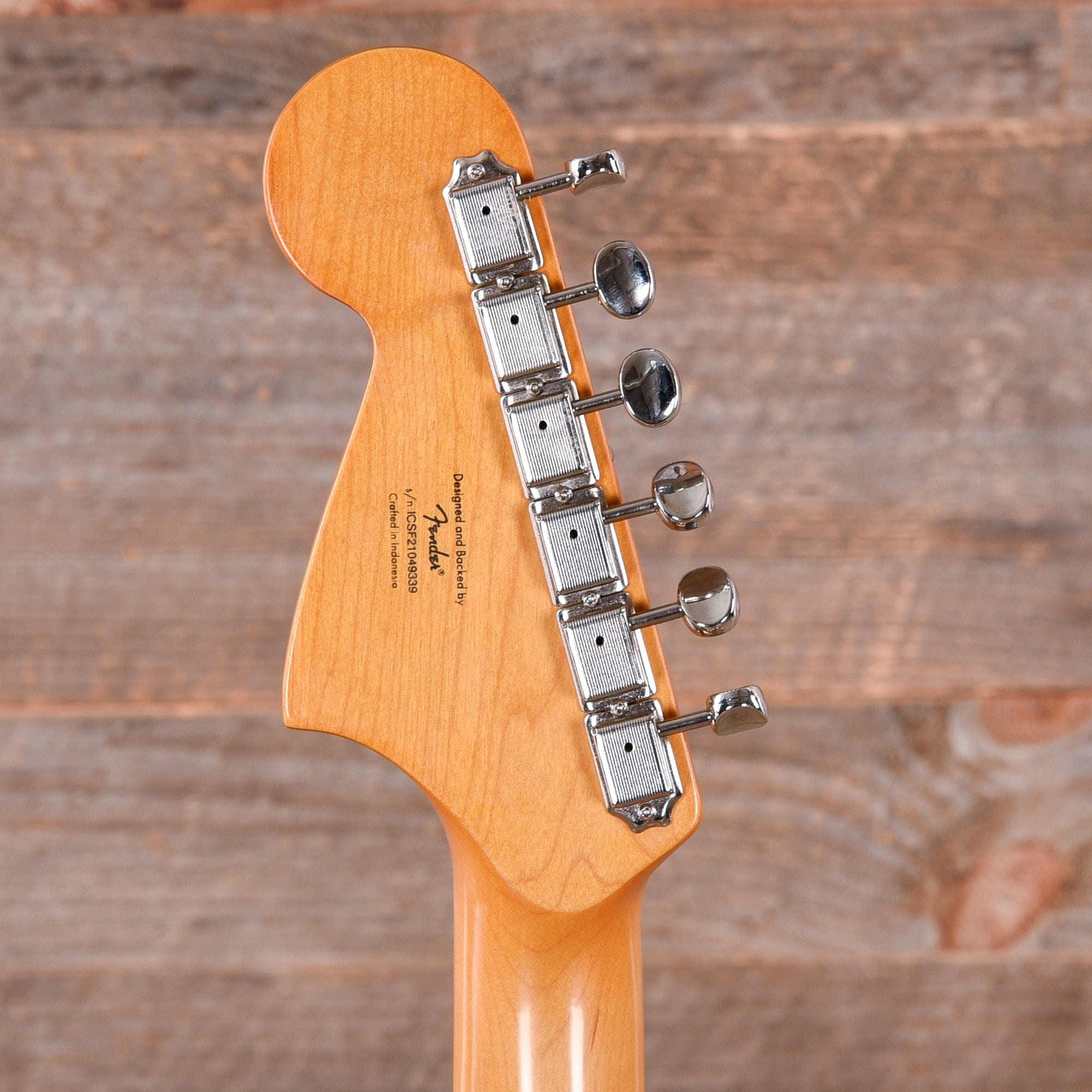 Squier Classic Vibe '60s Jaguar Shell Pink w/Matching Headcap & 3-Ply Mint Pickguard