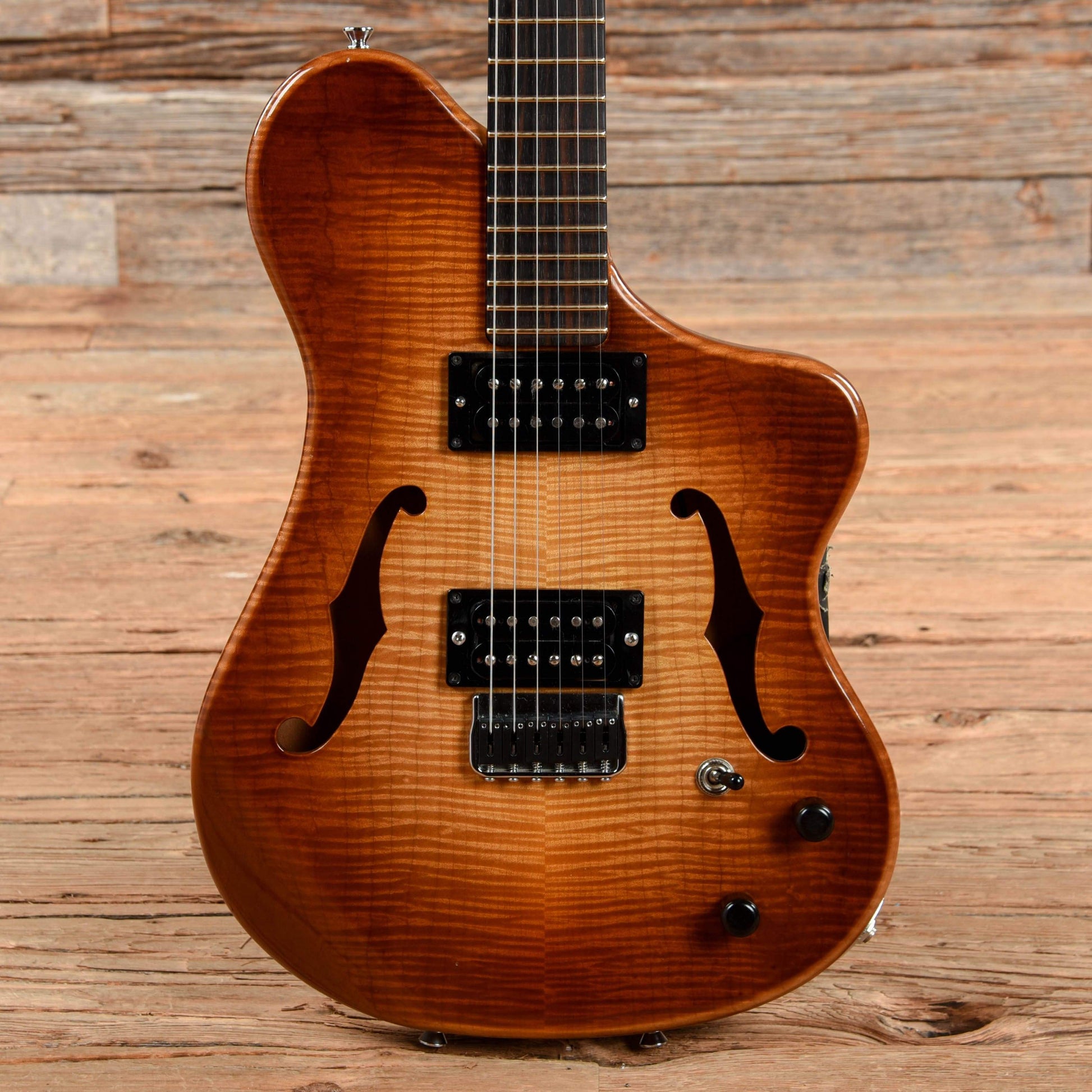 Steve Ezzo Custom Semi-Hollow Flame Maple Electric Guitars / Semi-Hollow