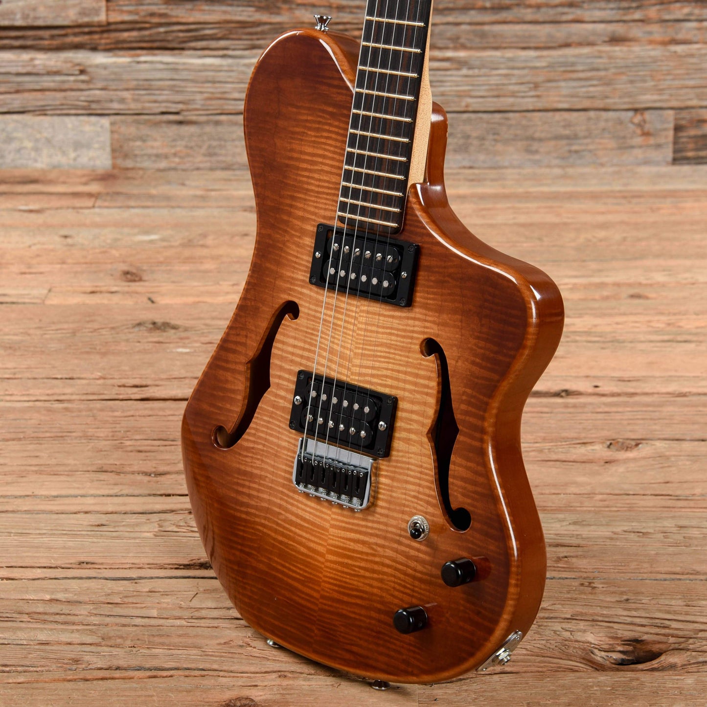 Steve Ezzo Custom Semi-Hollow Flame Maple Electric Guitars / Semi-Hollow