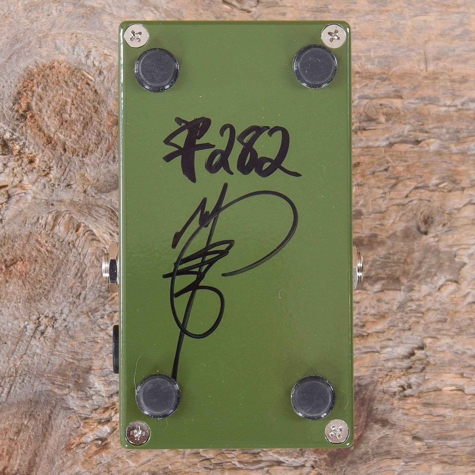 green gizmo pedal Stomp Under Foot Green Russian – Chicago Music Exchange