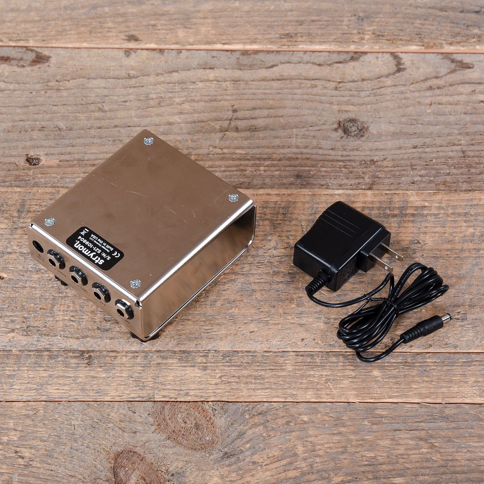 Strymon Deco Tape Saturation & Doubletracker Pedal Effects and Pedals / Delay
