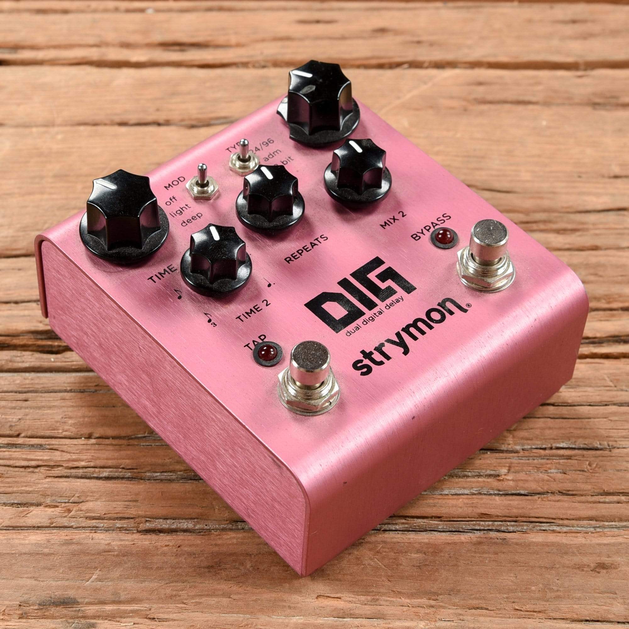 Strymon DIG Dual Digital Delay Effects and Pedals / Delay