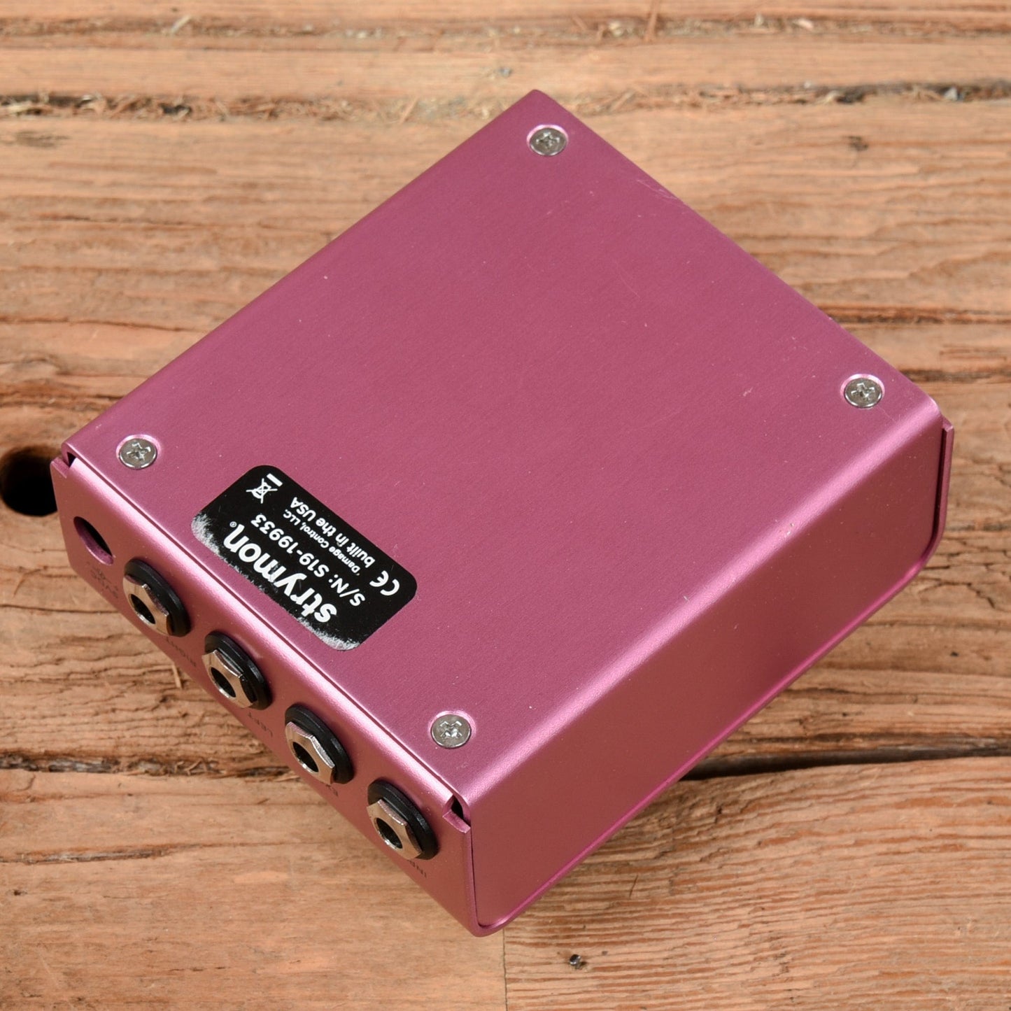 Strymon DIG Dual Digital Delay Effects and Pedals / Delay