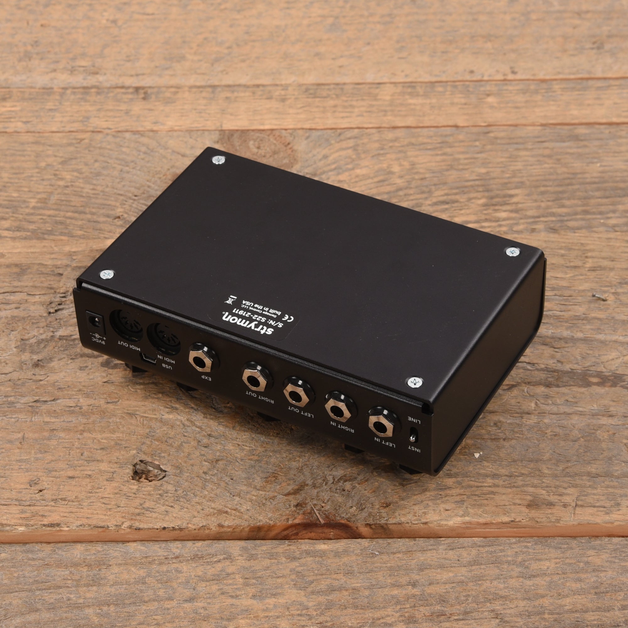 Strymon Limited Edition Midnight Volante Magnetic Echo Machine Pedal Effects and Pedals / Delay