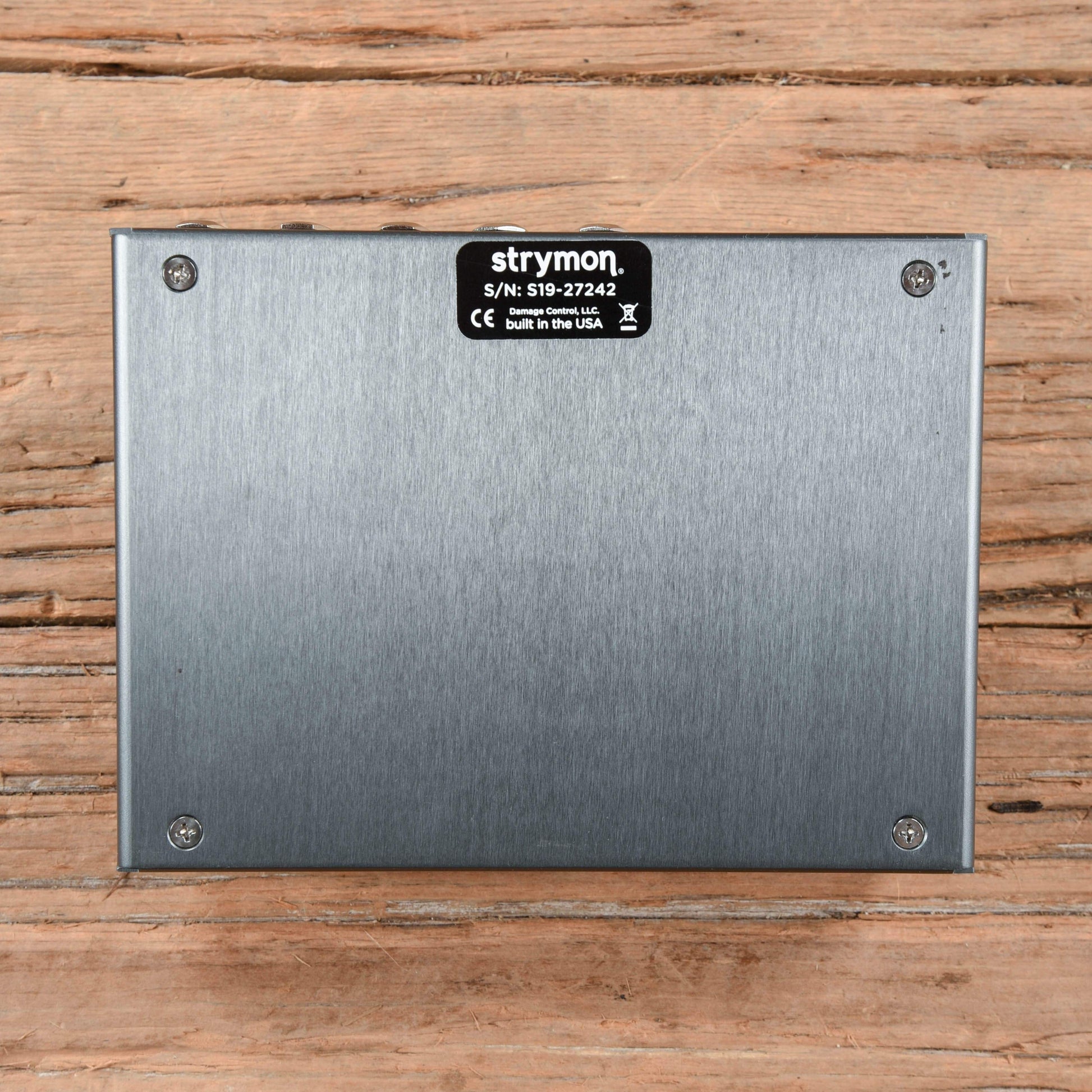Strymon TimeLine Multidimensional Delay Pedal Effects and Pedals / Delay