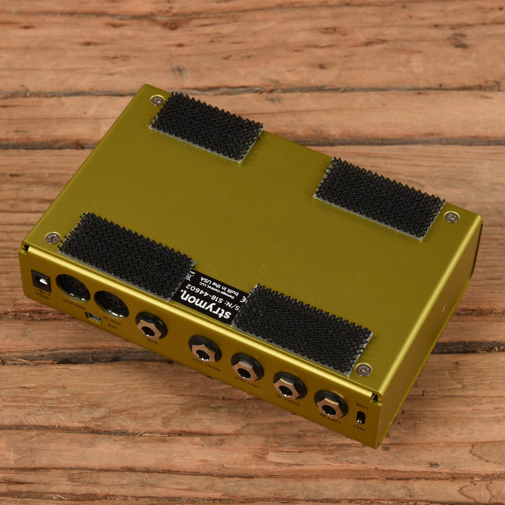 Strymon Volante Effects and Pedals / Delay