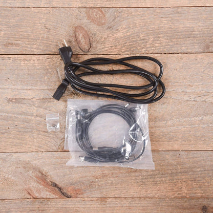 Strymon Zuma R300 Ultra Low Profile DC Power Supply Effects and Pedals / Pedalboards and Power Supplies