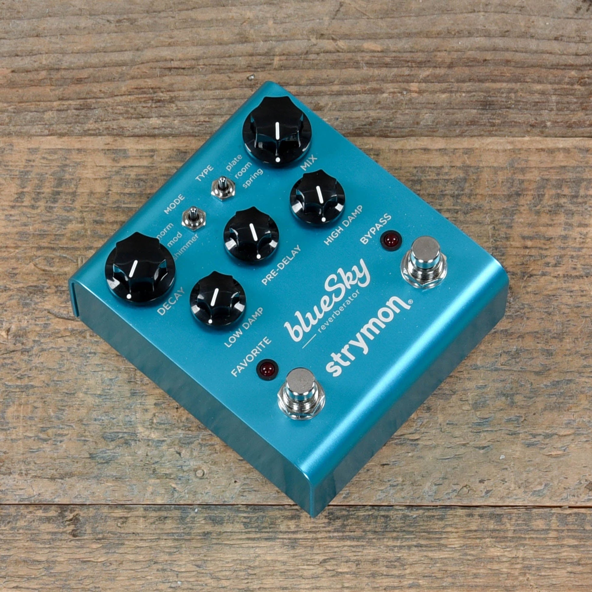 blue sky effects pedal Strymon blueSky Reverberator Pedal – Chicago Music Exchange