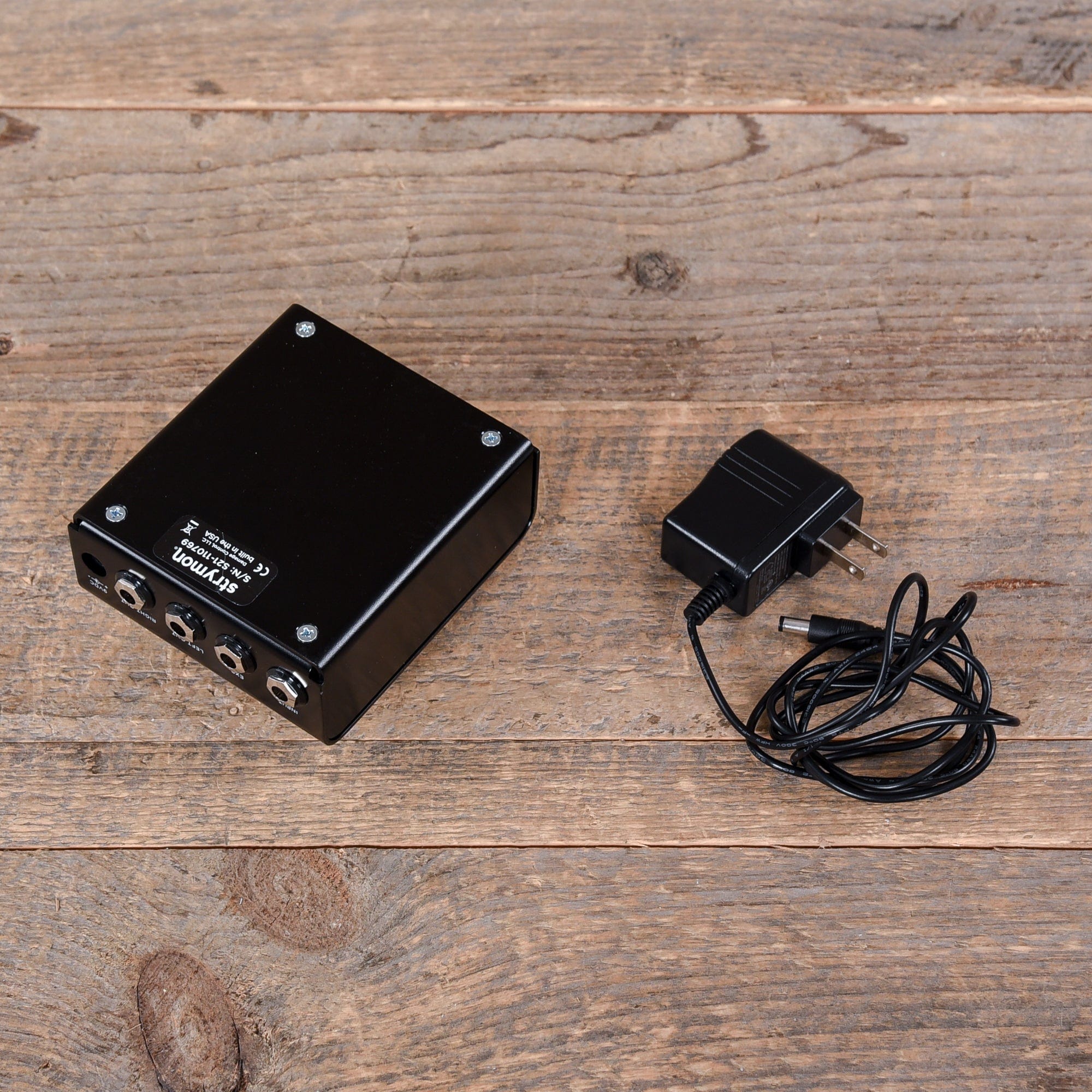 Strymon Flint Tremolo & Reverb Pedal Effects and Pedals / Tremolo and Vibrato
