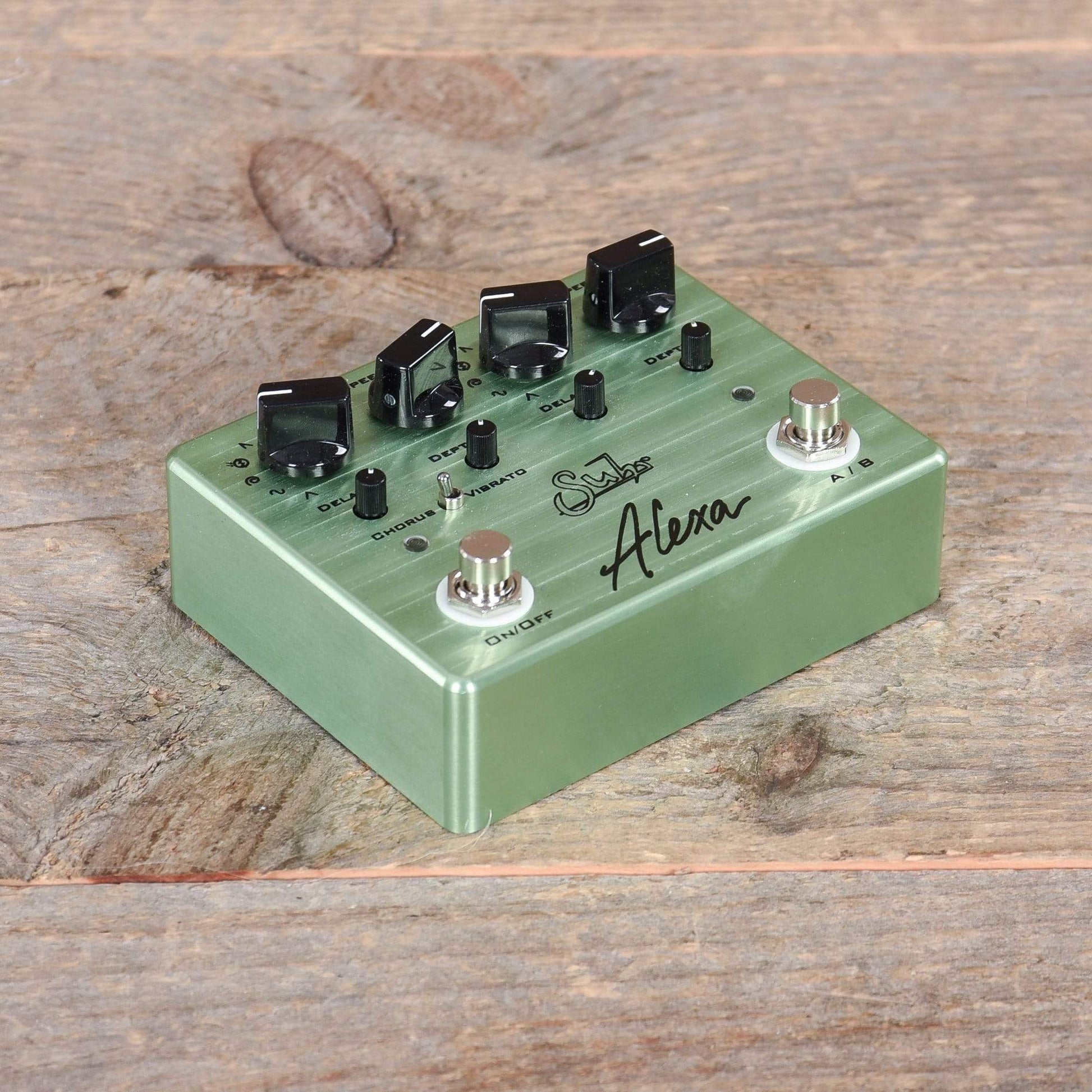 Suhr Alexa Multi-Wave Dual Channel Analog Chorus Effects and Pedals / Chorus and Vibrato
