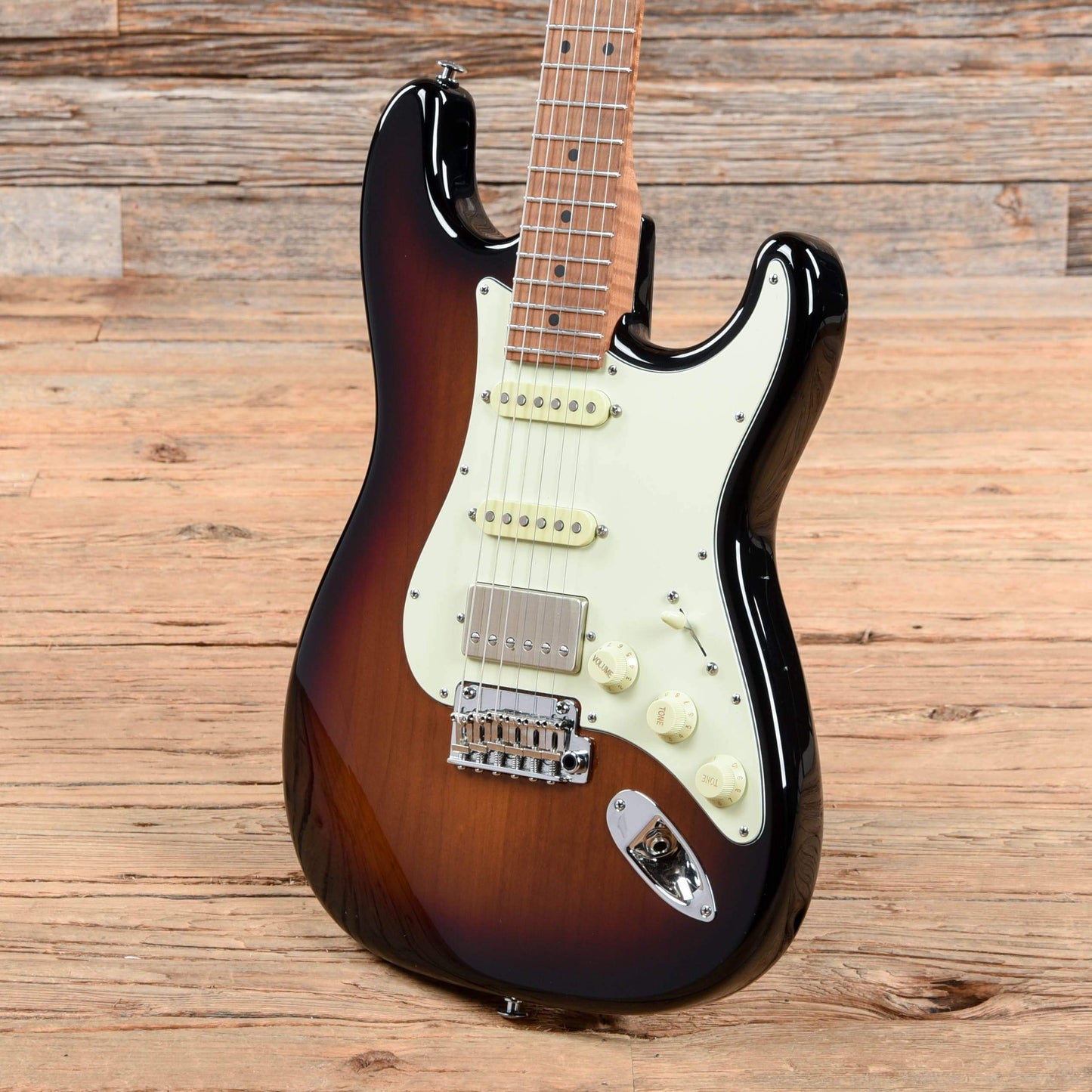 Suhr Classic S HSS Roasted Select Sunburst Electric Guitars / Solid Body