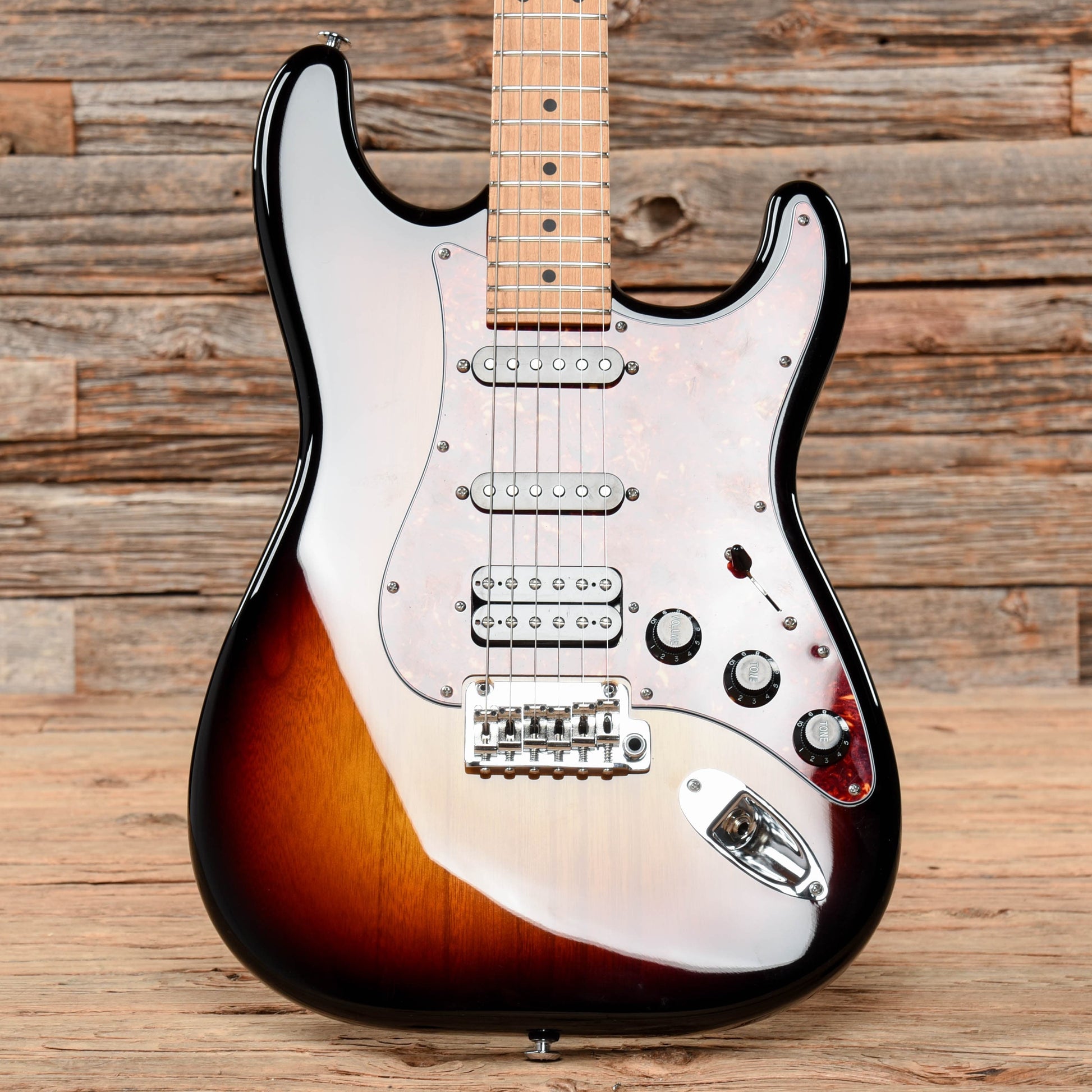Suhr Limited Edition Classic S Paulownia HSS 3-Tone Burst w/AAA Roasted Birdseye Neck Electric Guitars / Solid Body